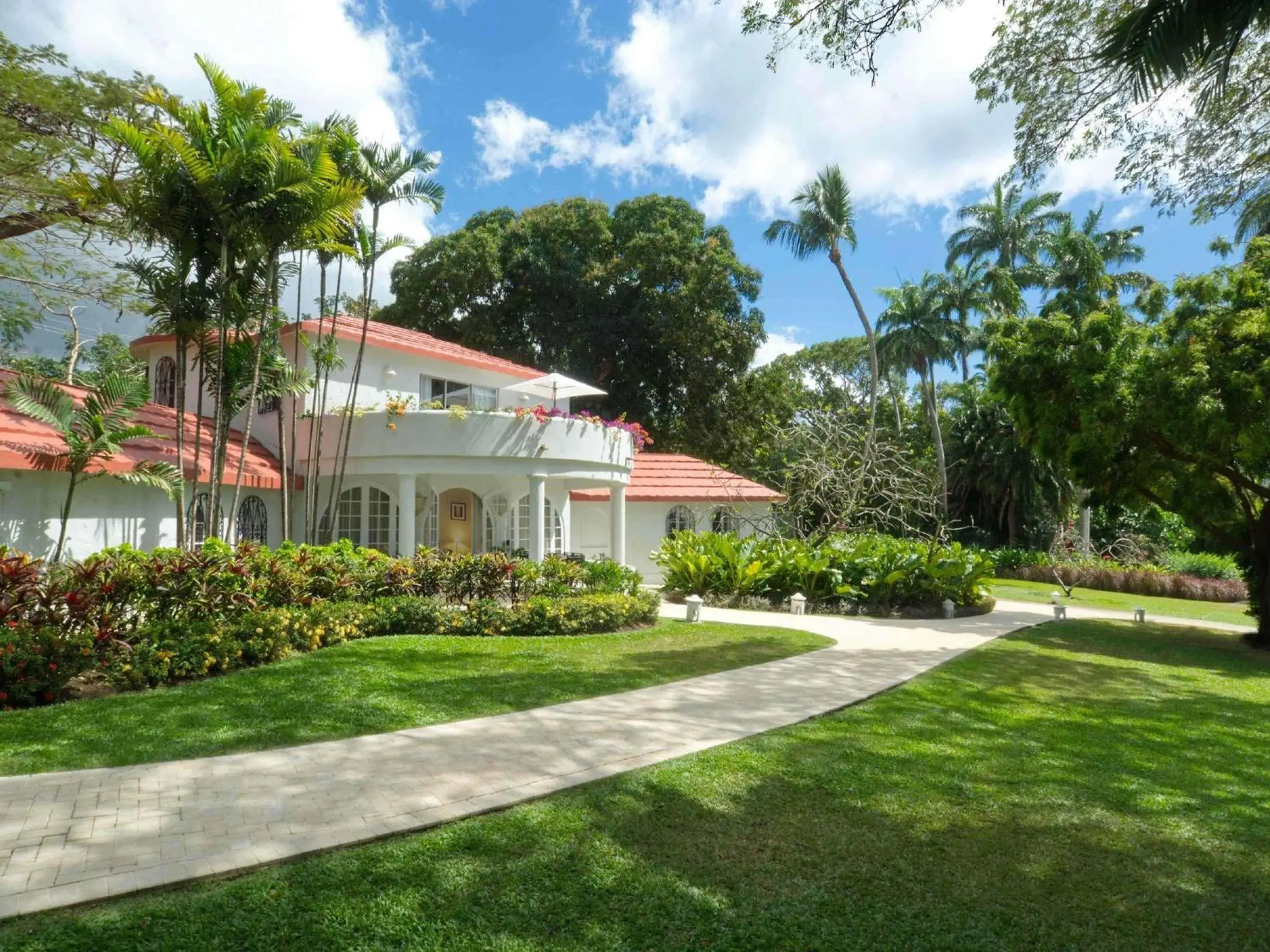 Three Bedroom Villa with Three King Beds and Garden View in Fairmont Royal Pavilion Barbados Resort Three Bedroom Villa with Three King Beds and Garden View in Fairmont Royal Pavilion Barbados Resort