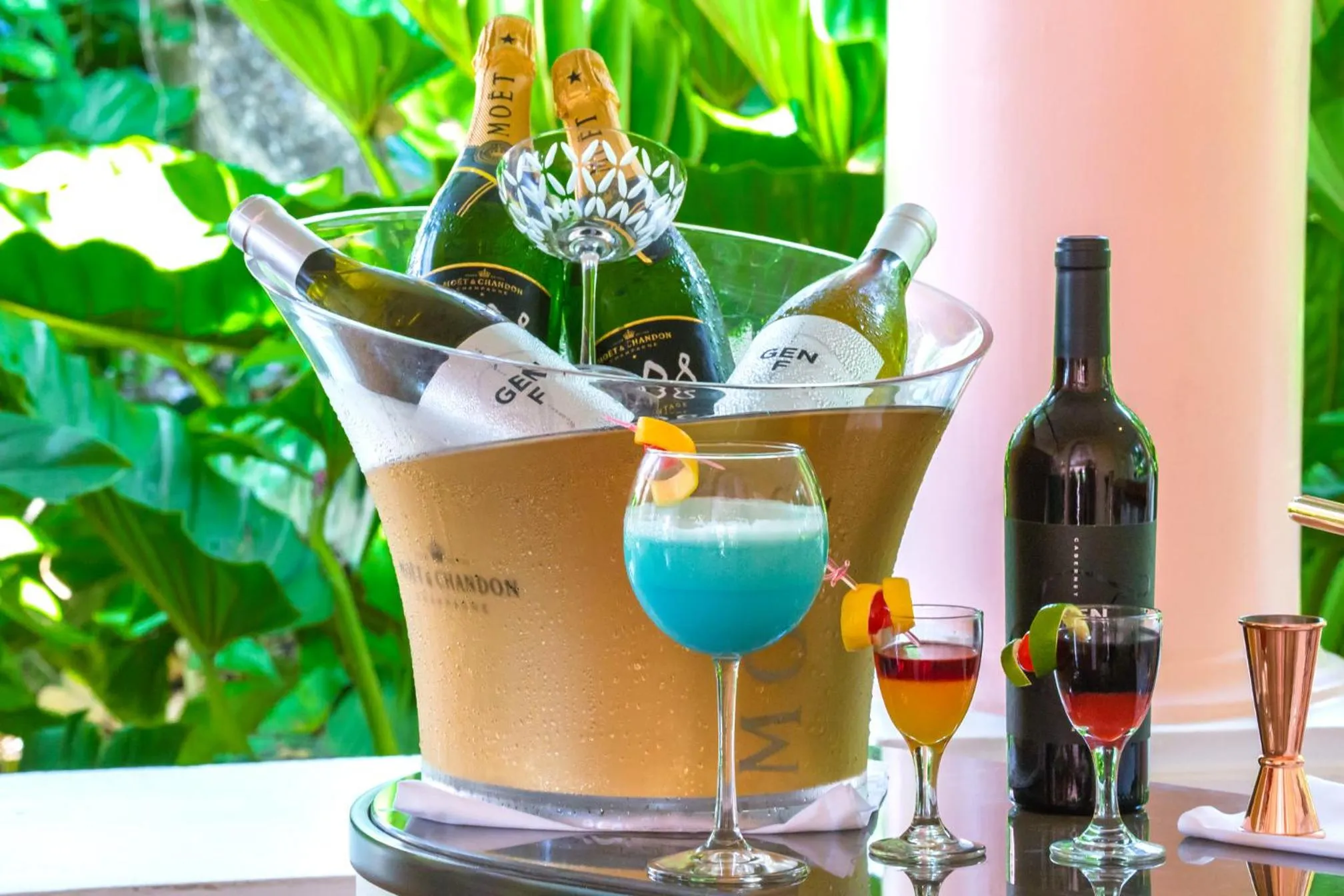 Food and drinks in Fairmont Royal Pavilion Barbados Resort