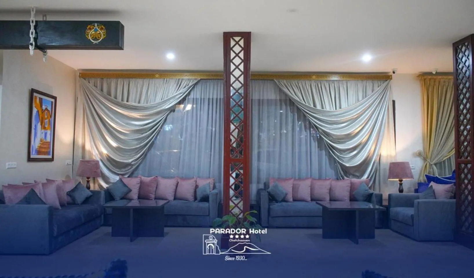 Seating area in Hotel Parador