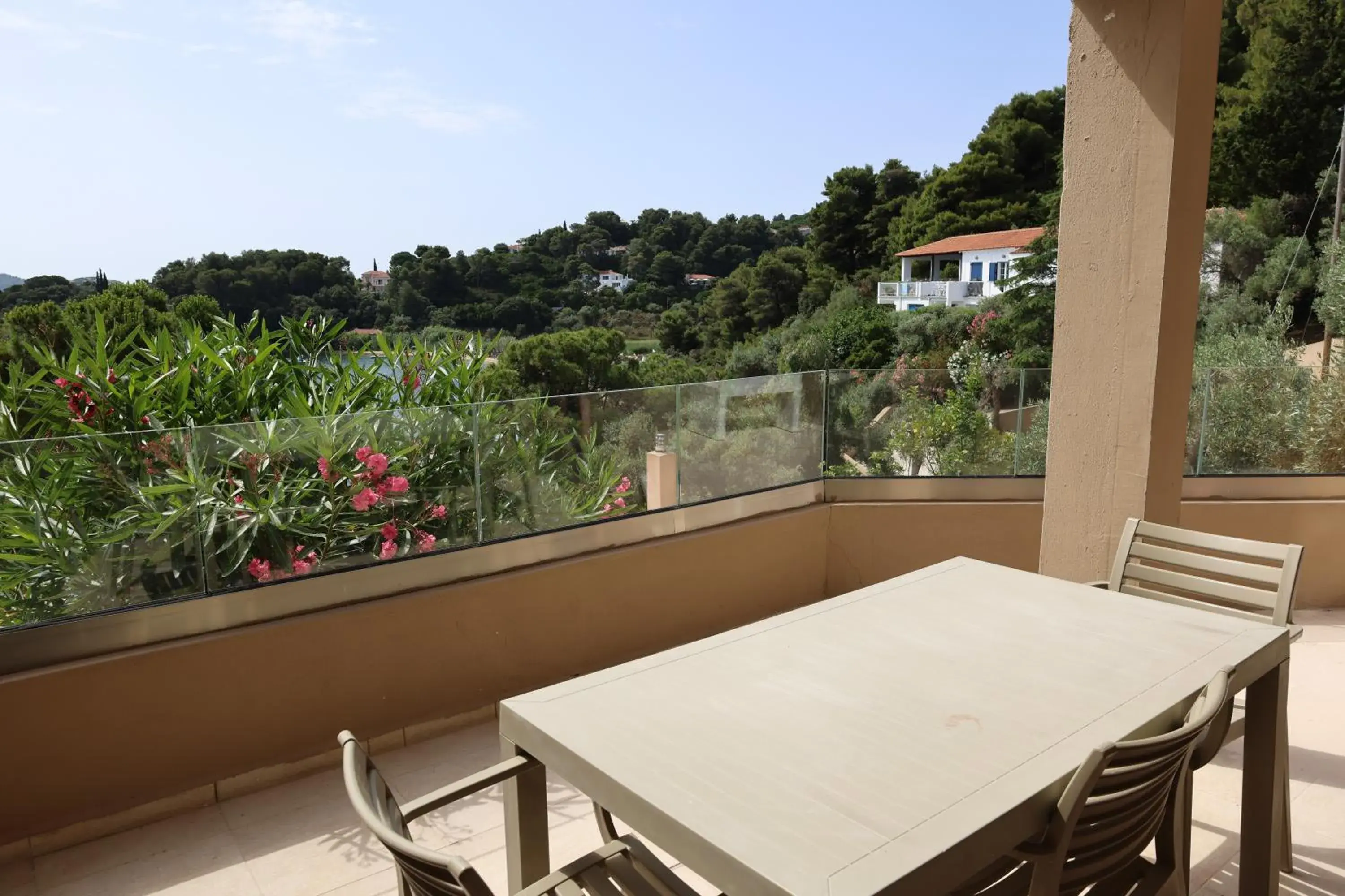 Family Room with Sea View in Cape Kanapitsa Hotel & Suites Family Room with Sea View in Cape Kanapitsa Hotel & Suites