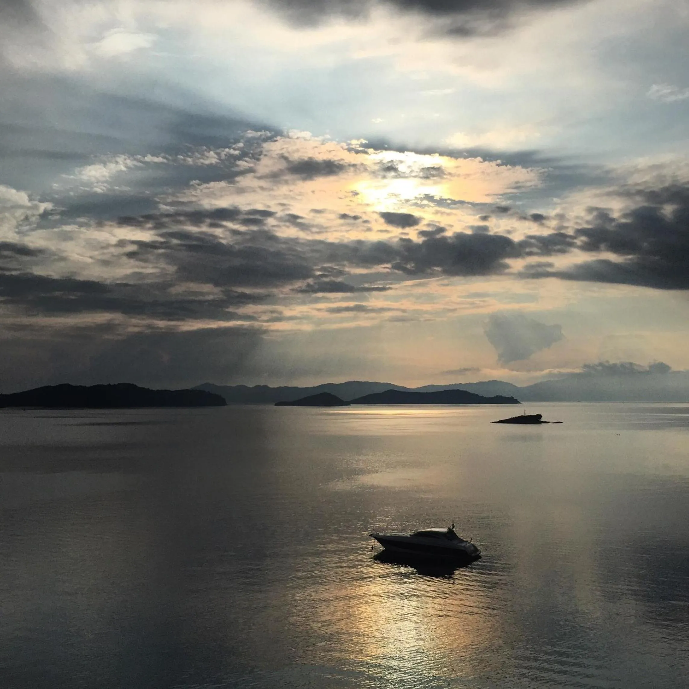 Natural landscape in Cape Kanapitsa Hotel & Suites