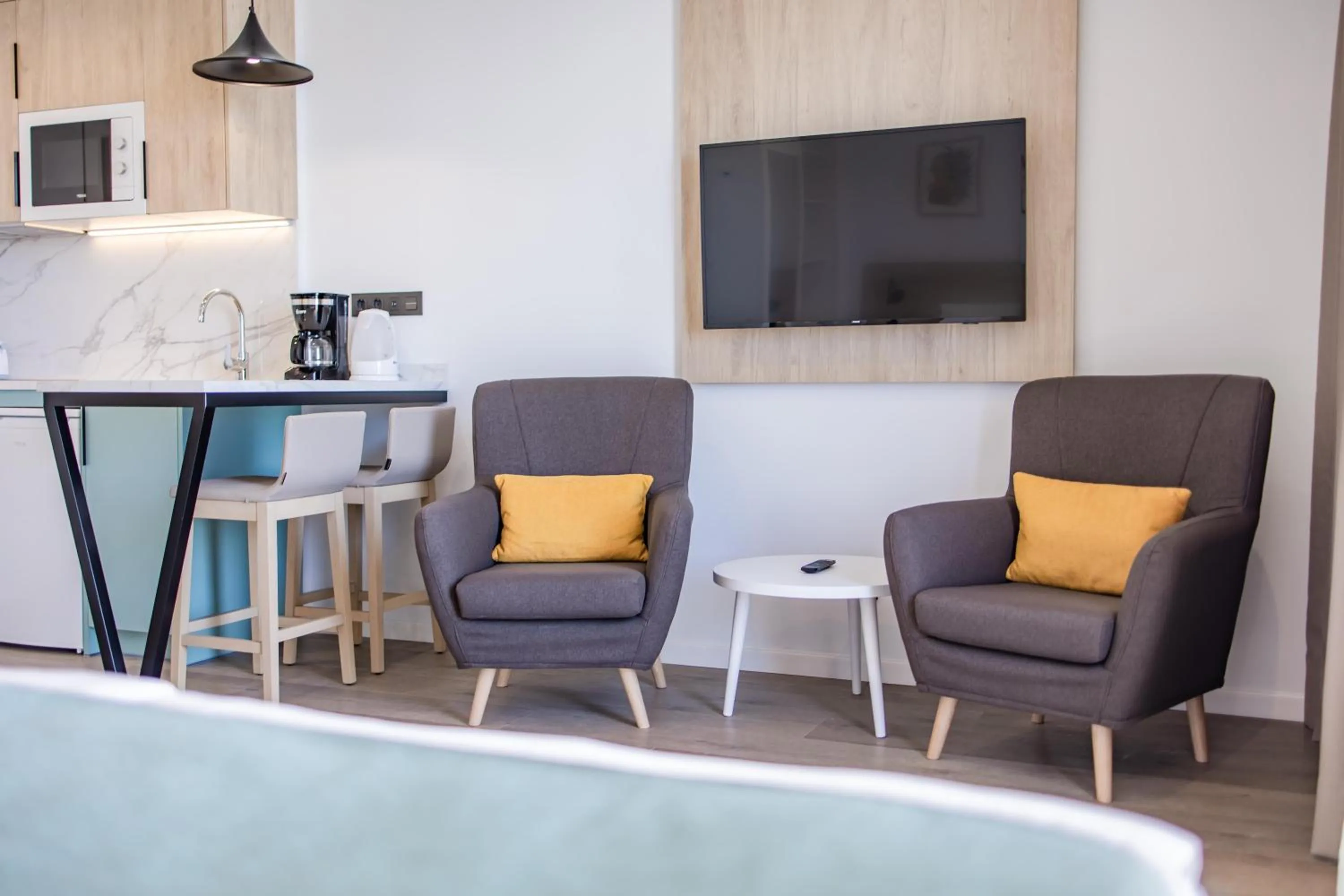 Photo of the whole room in Servatur Hartaguna - Adults Only