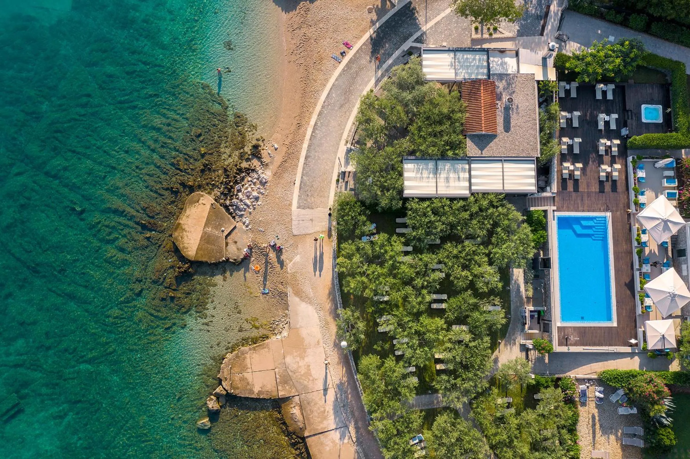 Property building in Hotel Vila Rova