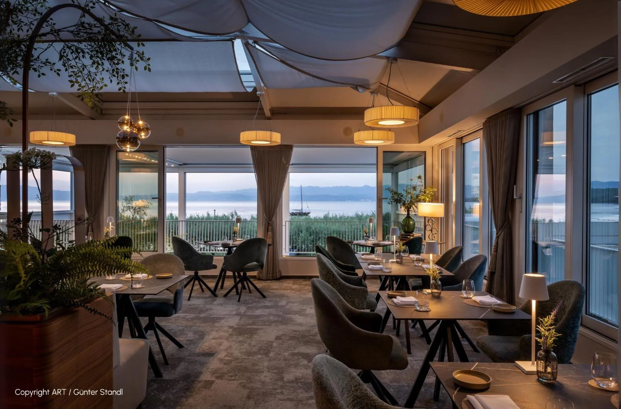 Restaurant/places to eat in Hotel Vila Rova