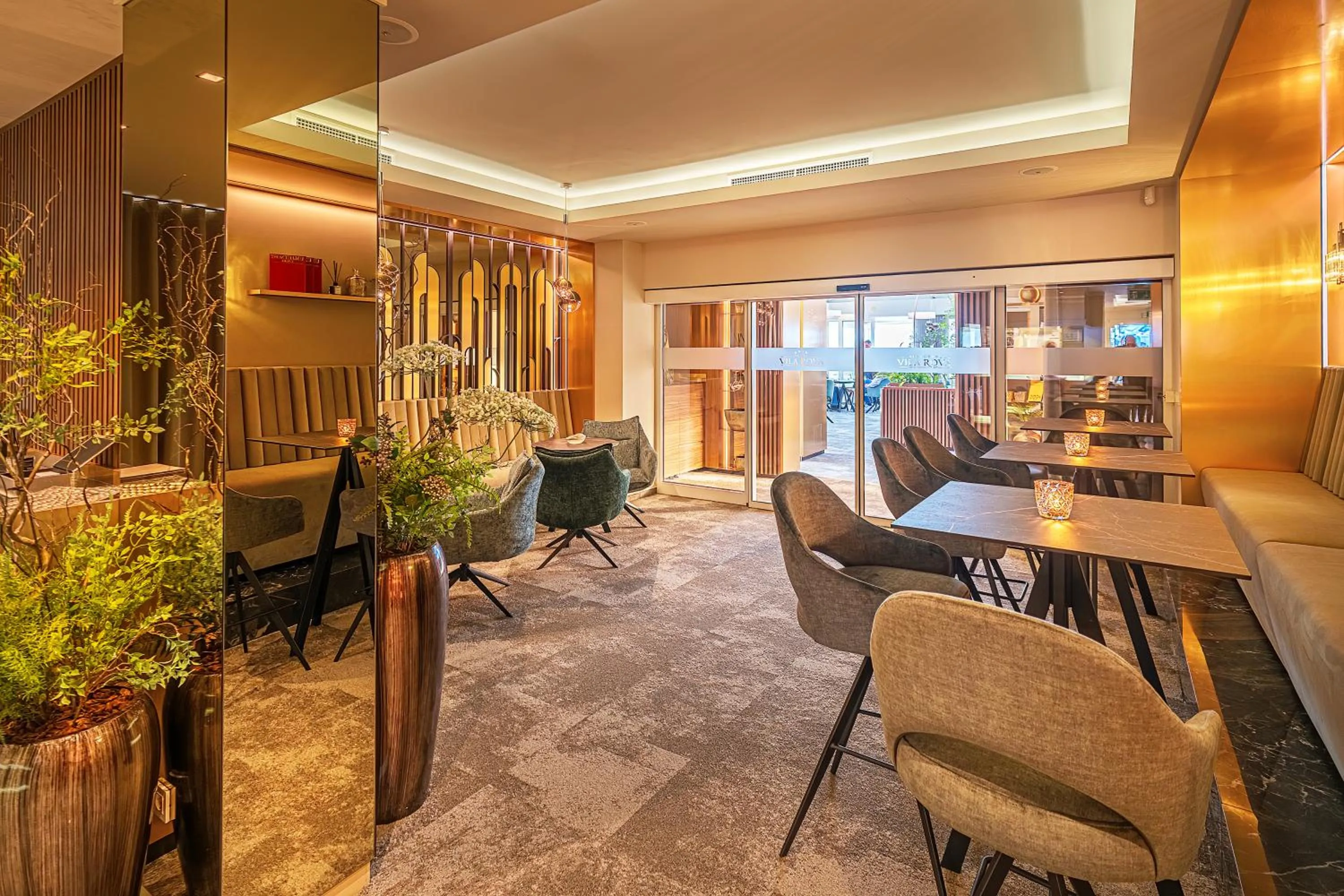 Restaurant/places to eat in Hotel Vila Rova