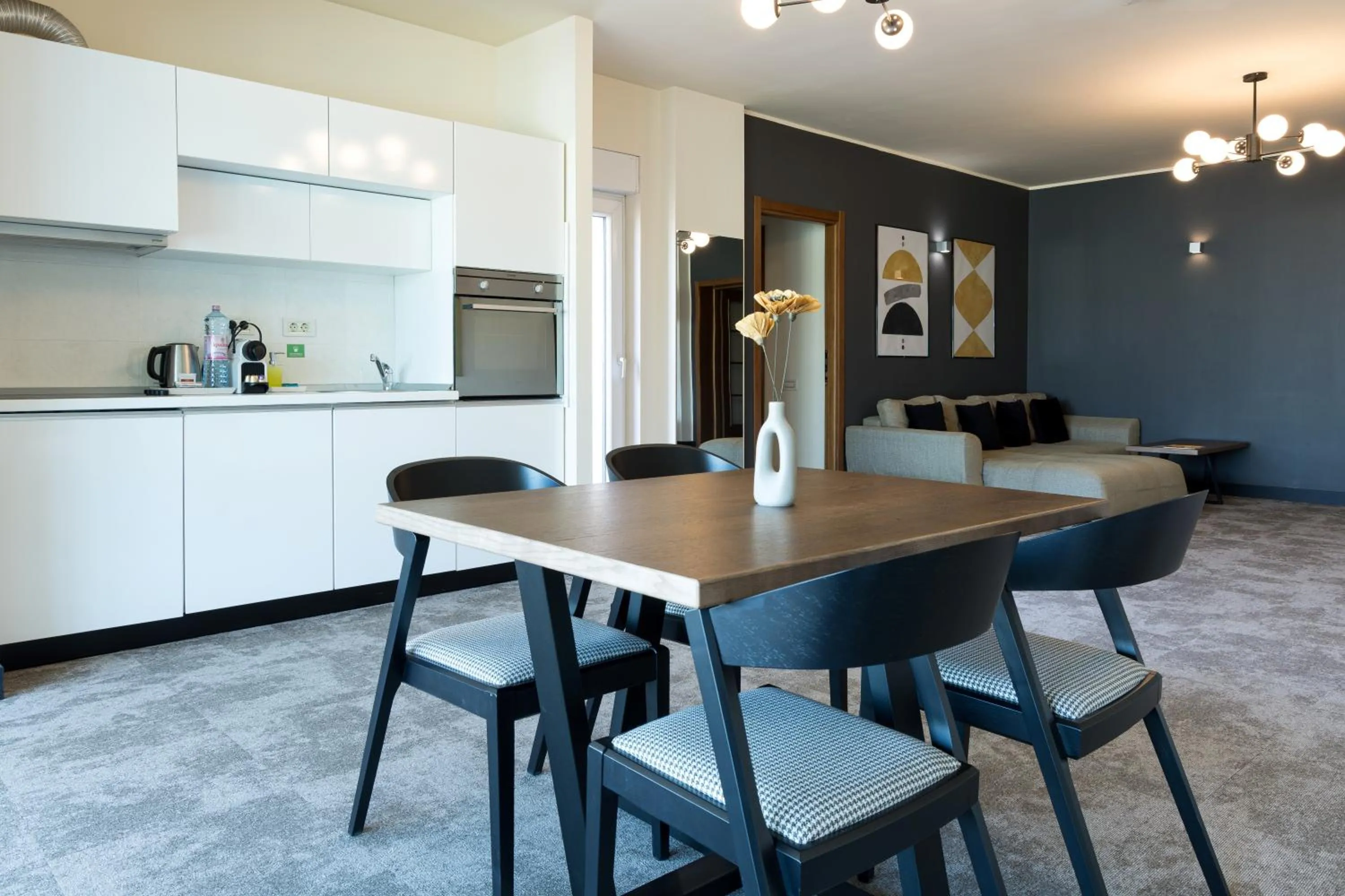 Kitchen or kitchenette in Orhideea Residence & Spa