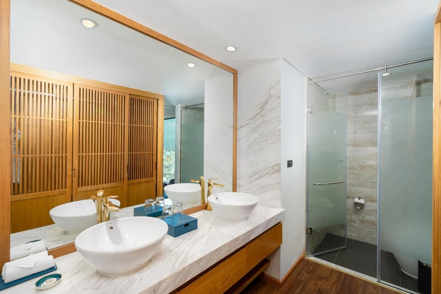 Bathroom in Sala Danang Beach Hotel