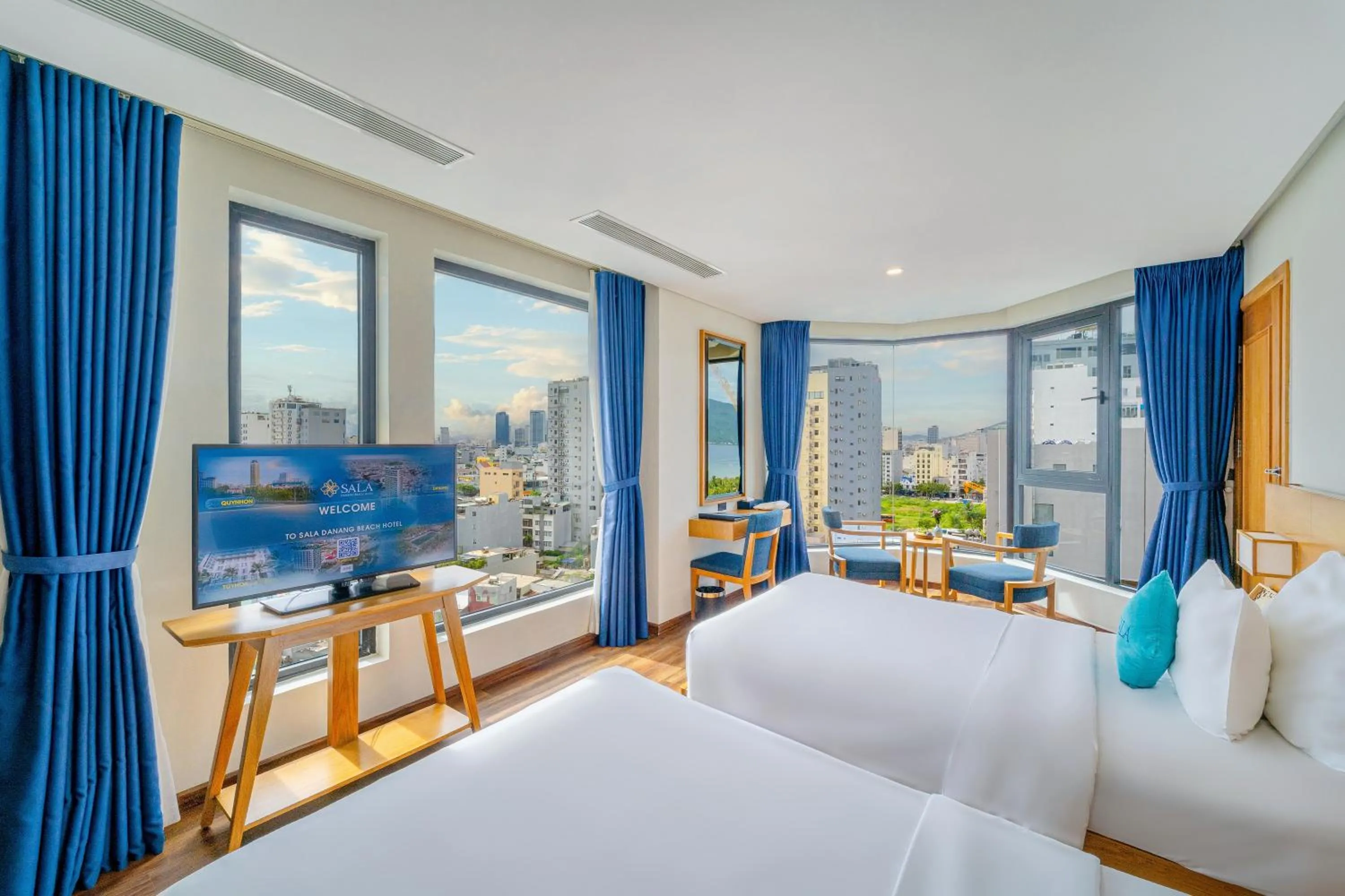 Bed in Sala Danang Beach Hotel