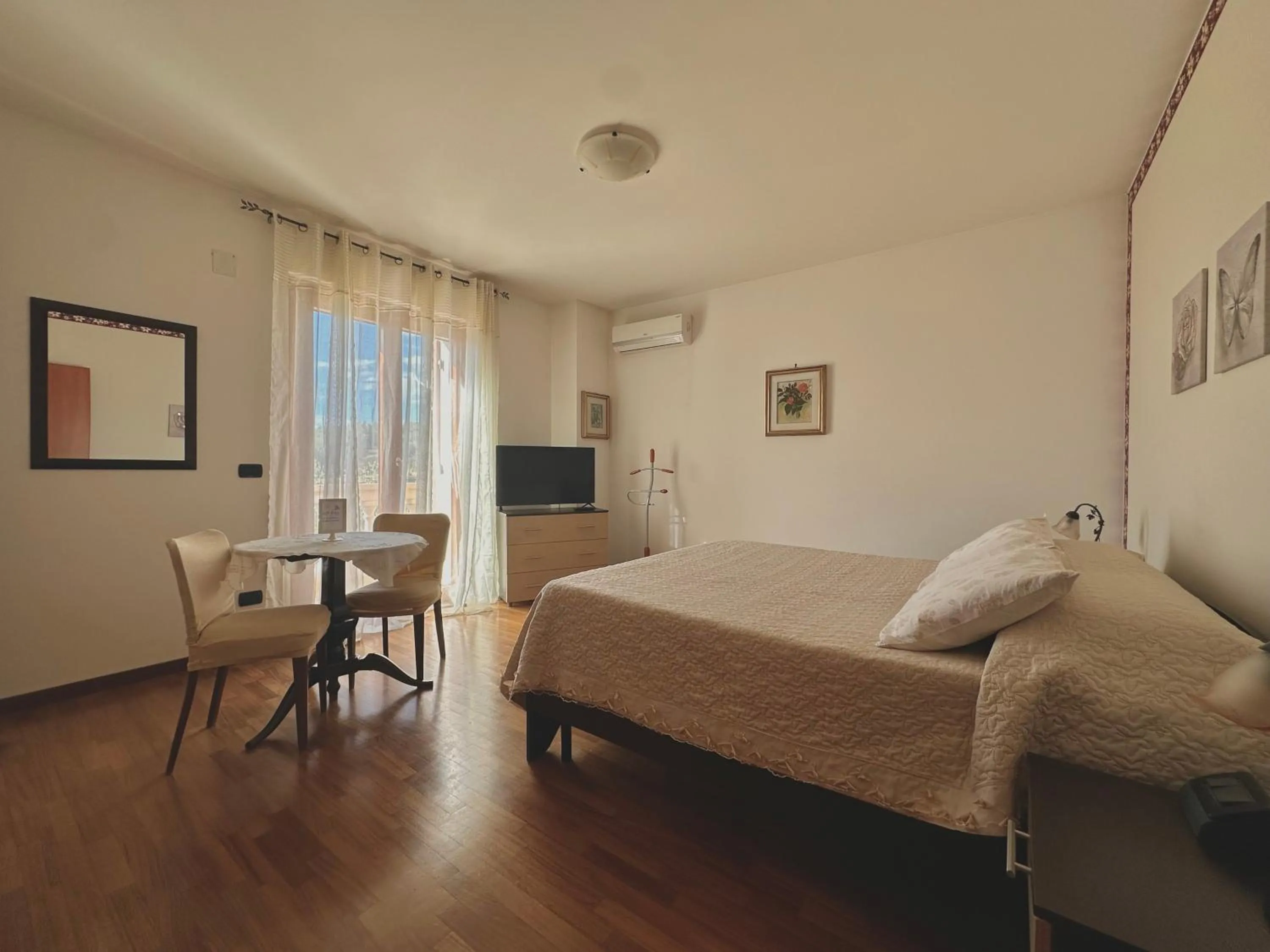 Bedroom, Bed in B&B Mariposa