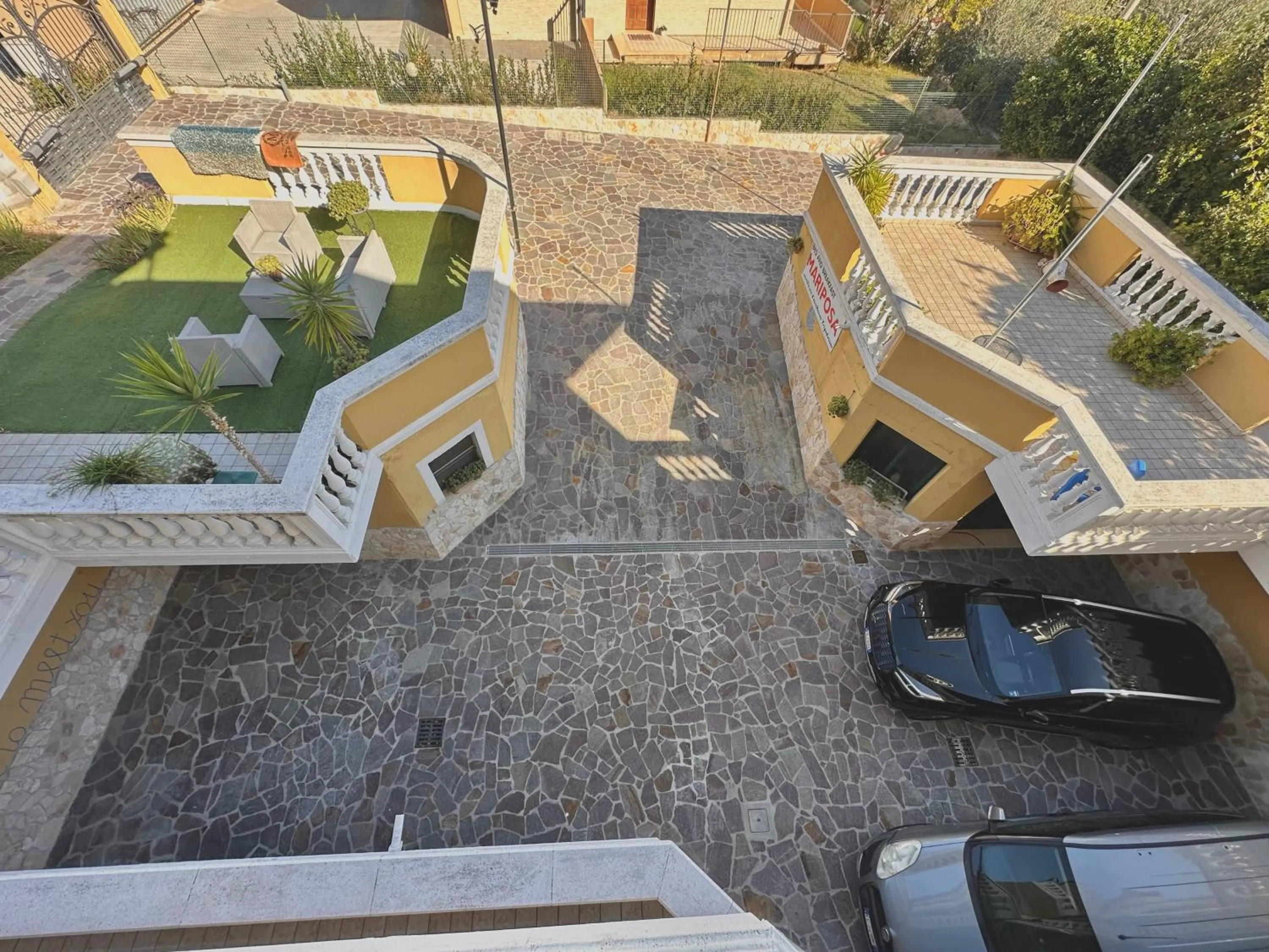 Parking in B&B Mariposa