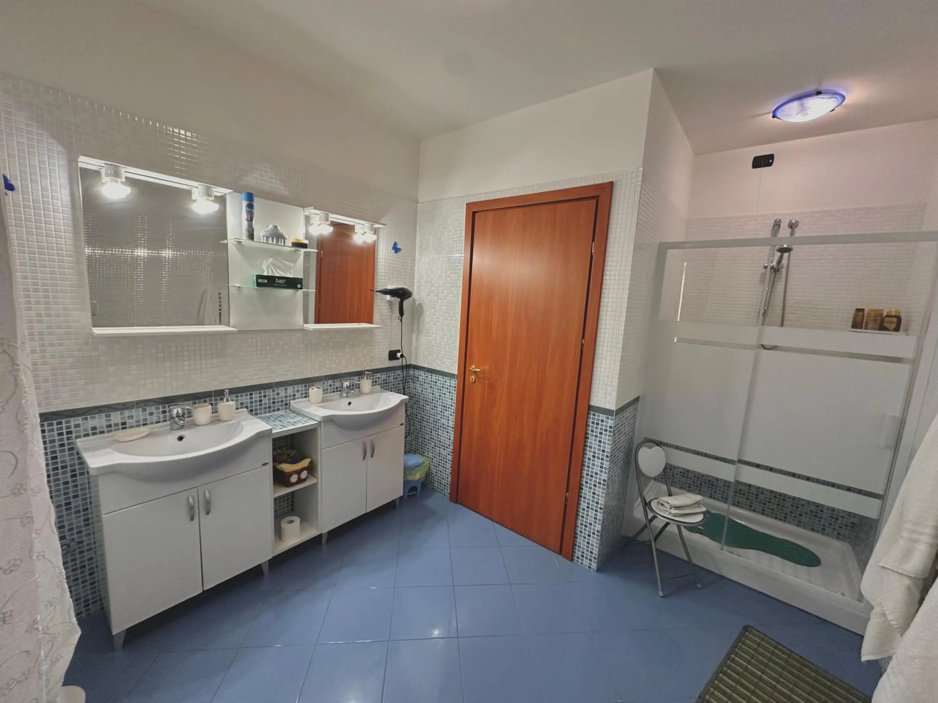 Bathroom in B&B Mariposa