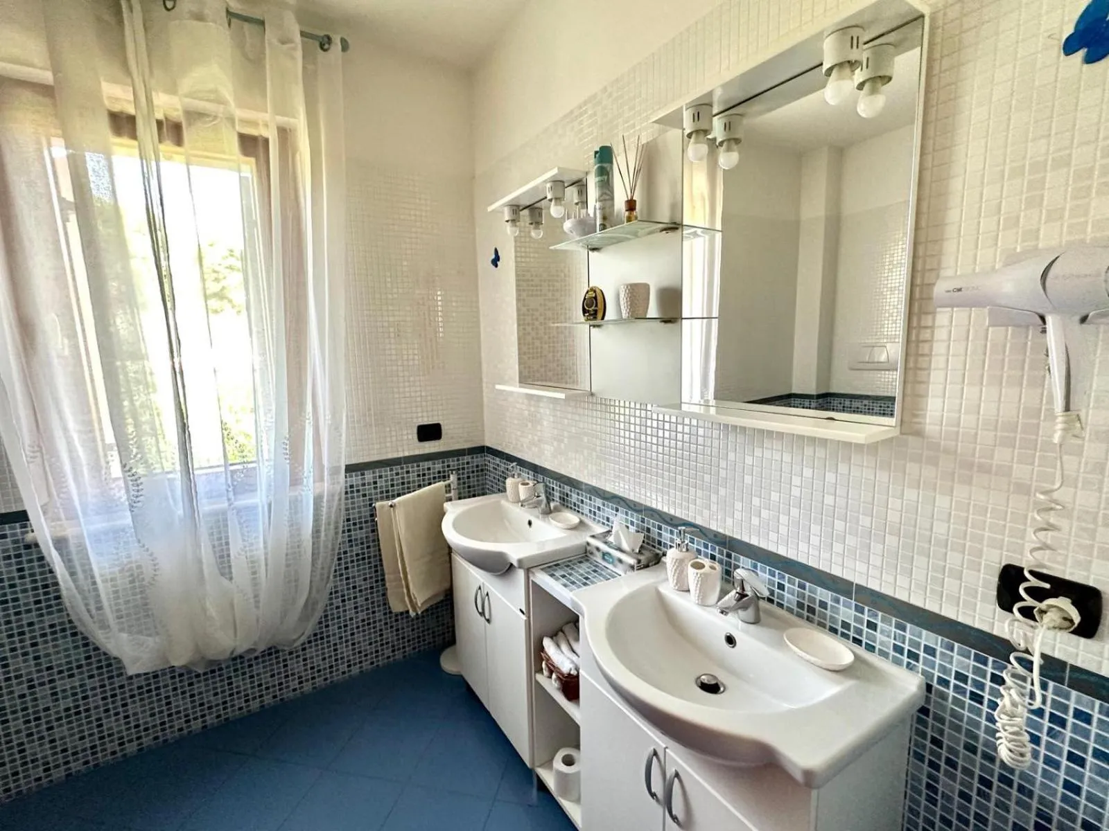 Bathroom in B&B Mariposa