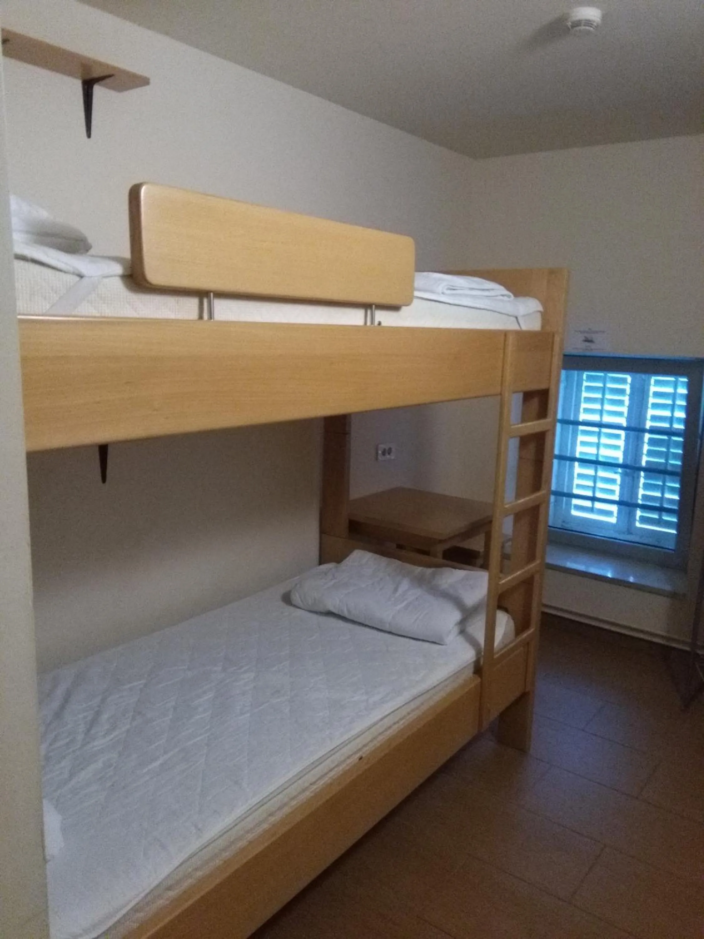 Twin Room with Private Bathroom - single occupancy in HI Hostel Rijeka