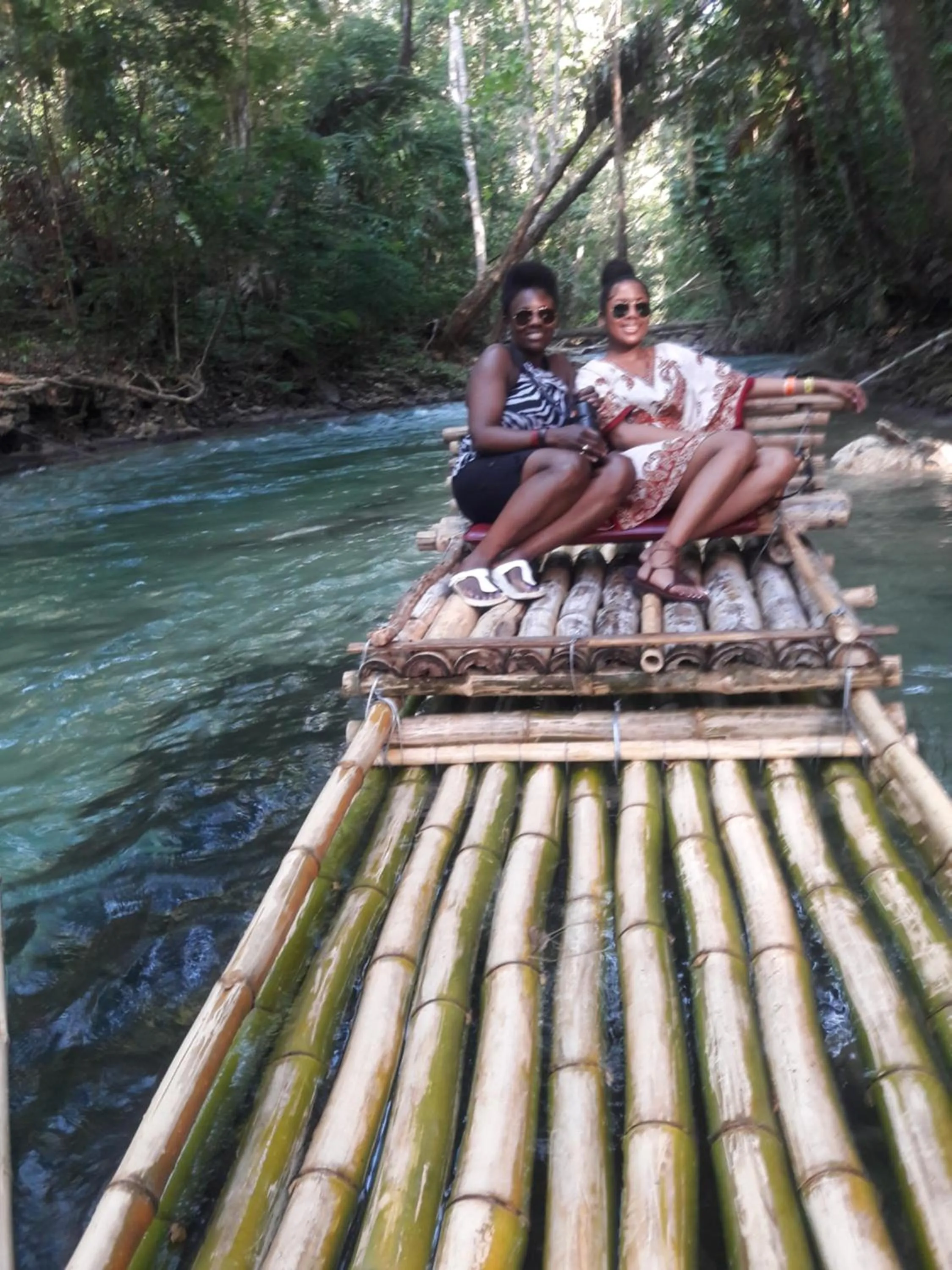 Cool's 1 bedroom Beach & Garden View