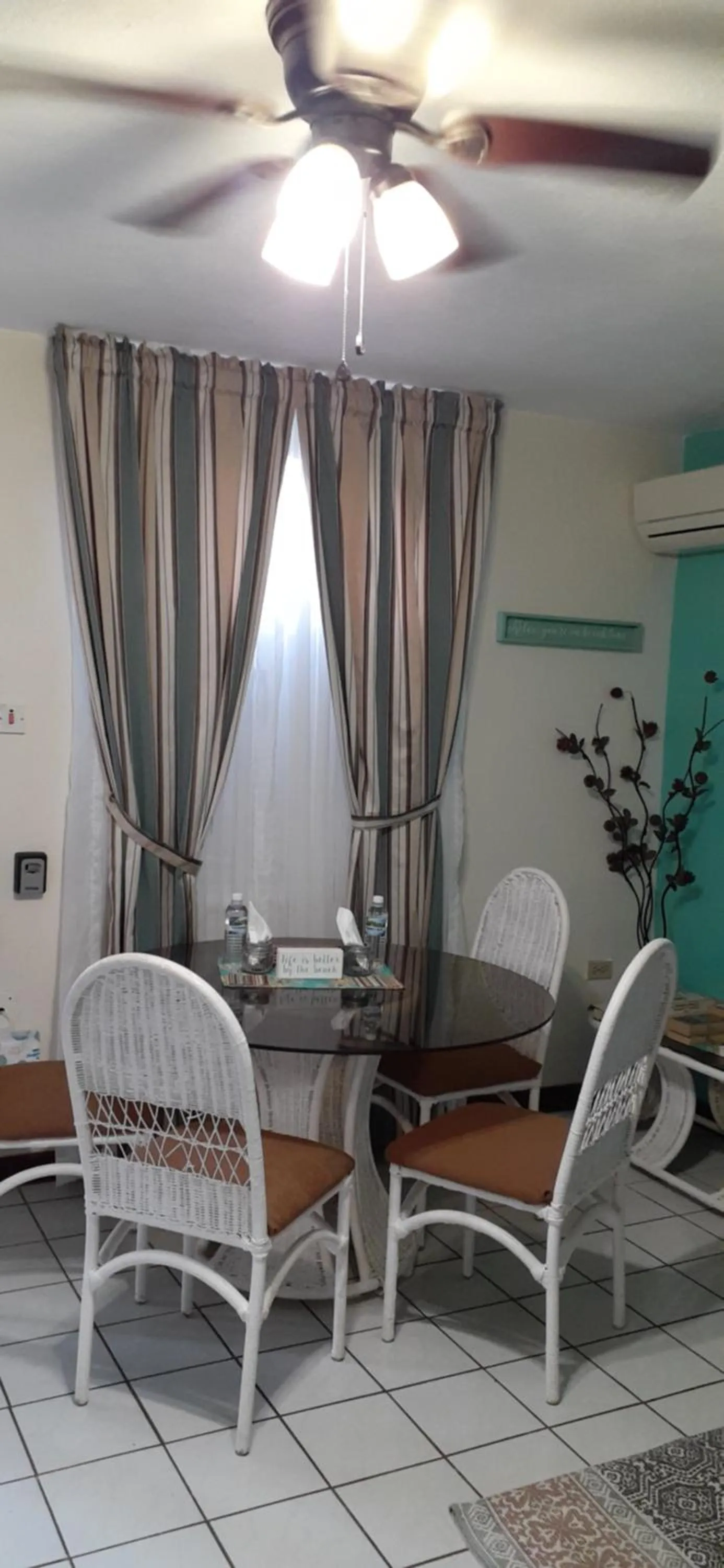 Cool's 1 bedroom Beach & Garden View