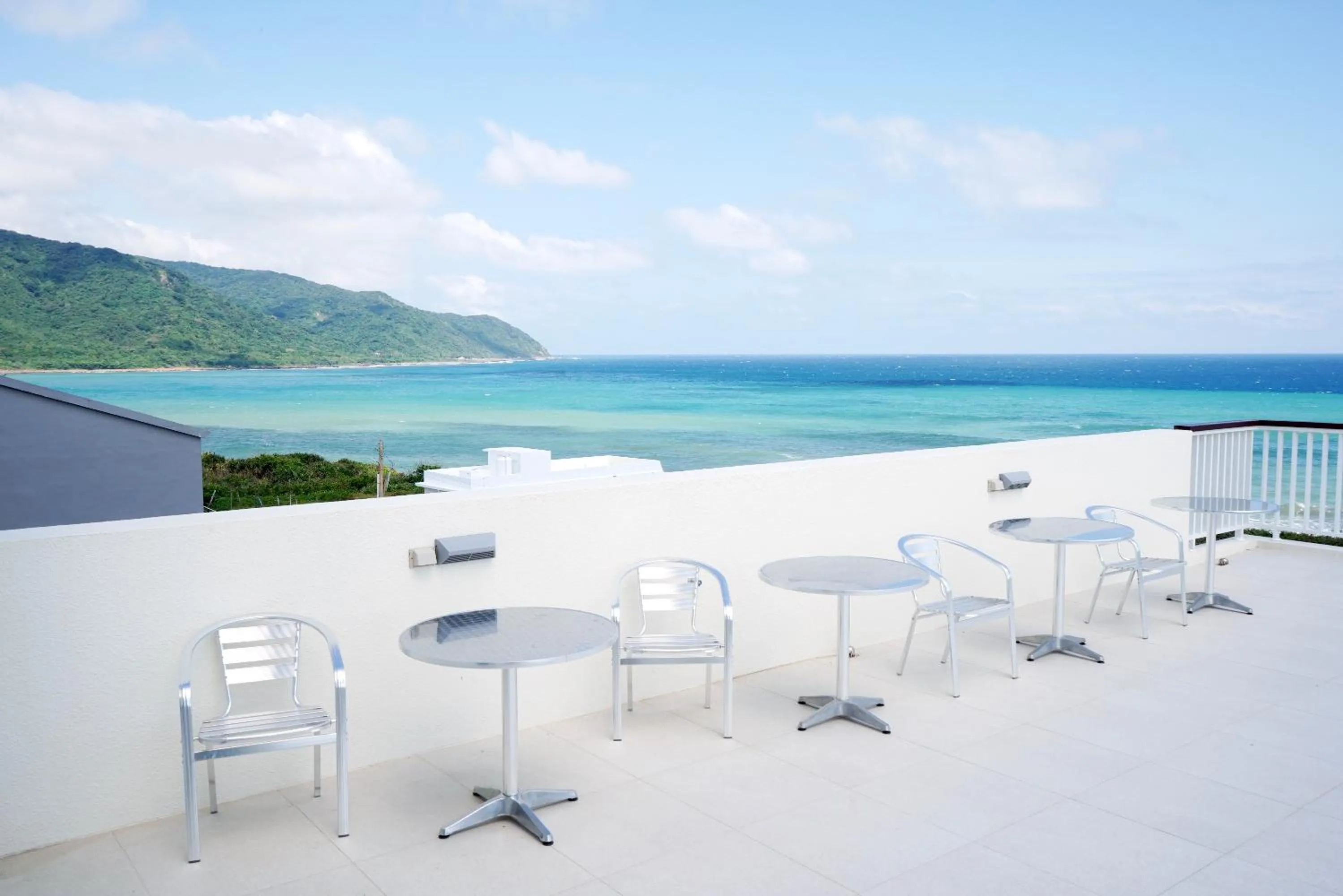 Balcony/Terrace in Little Piggy B&B