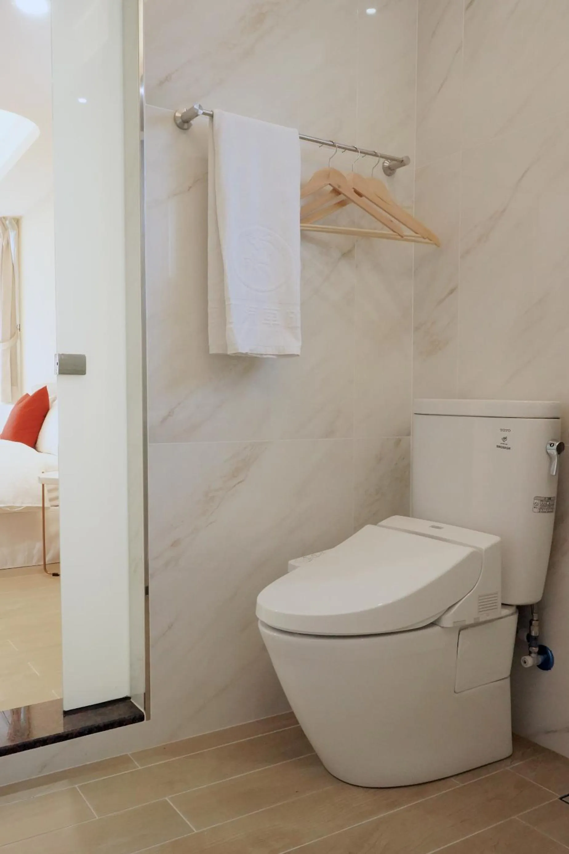 Toilet in Little Piggy B&B