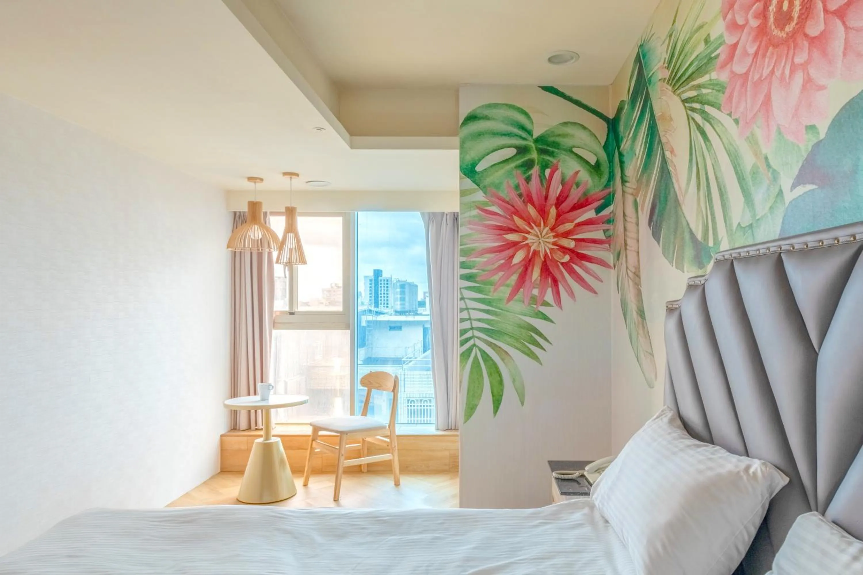 Seating area, Bed in E Lim Hotel