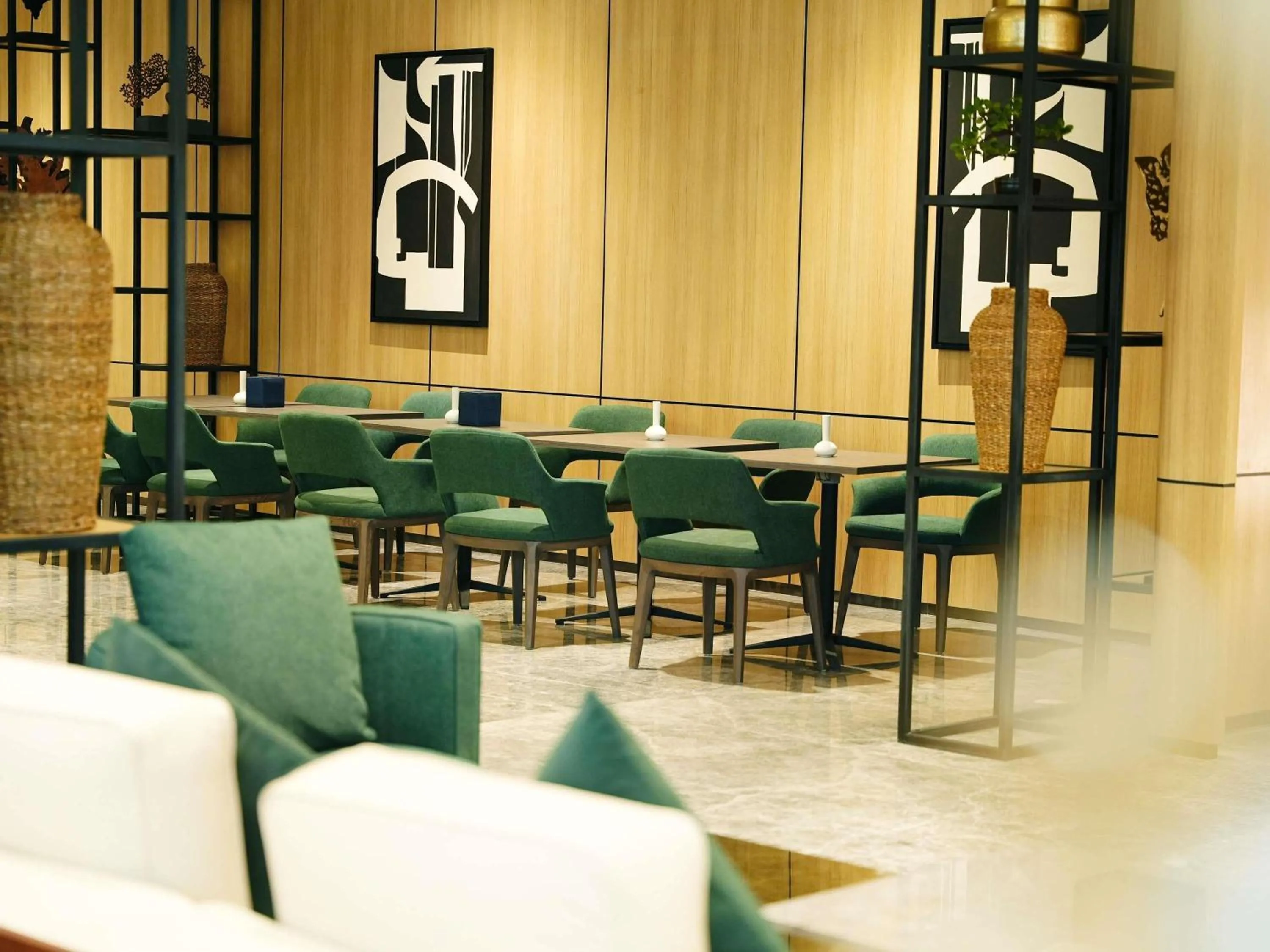 Lounge or bar in Novotel Riyadh Al Anoud