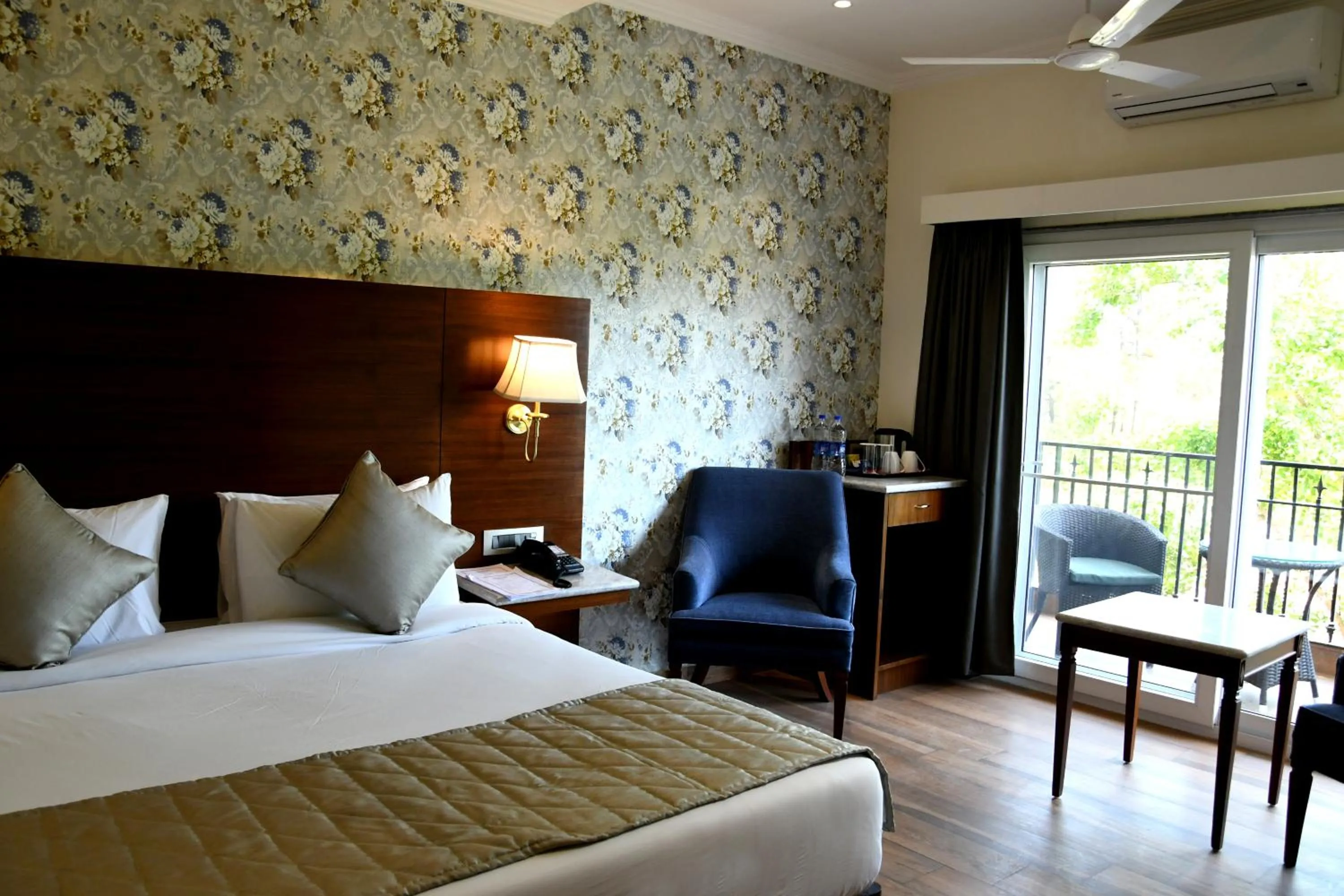 Photo of the whole room, Bed in Mastiff Villa Camellia by OTHPL