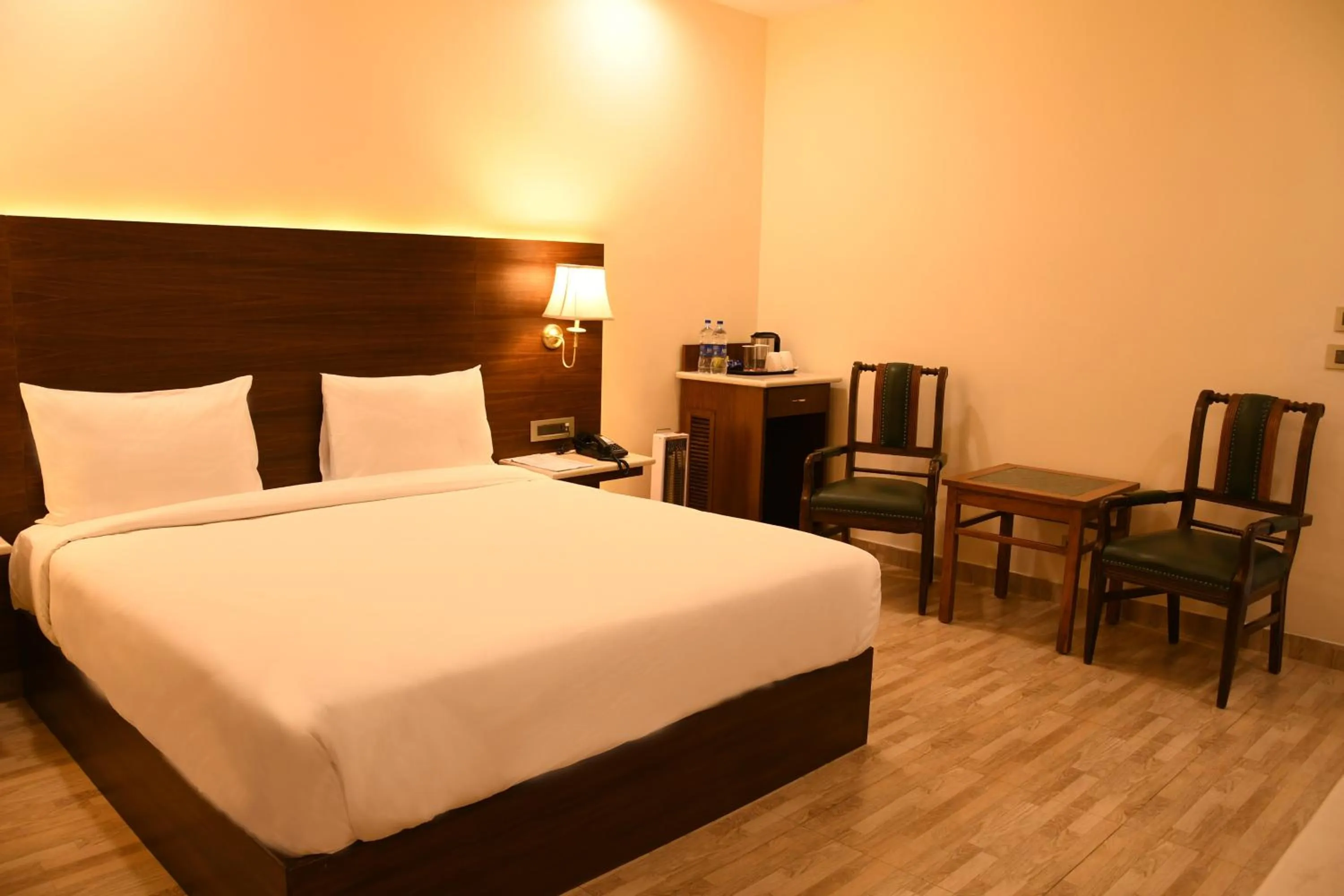 Photo of the whole room, Bed in Mastiff Villa Camellia by OTHPL