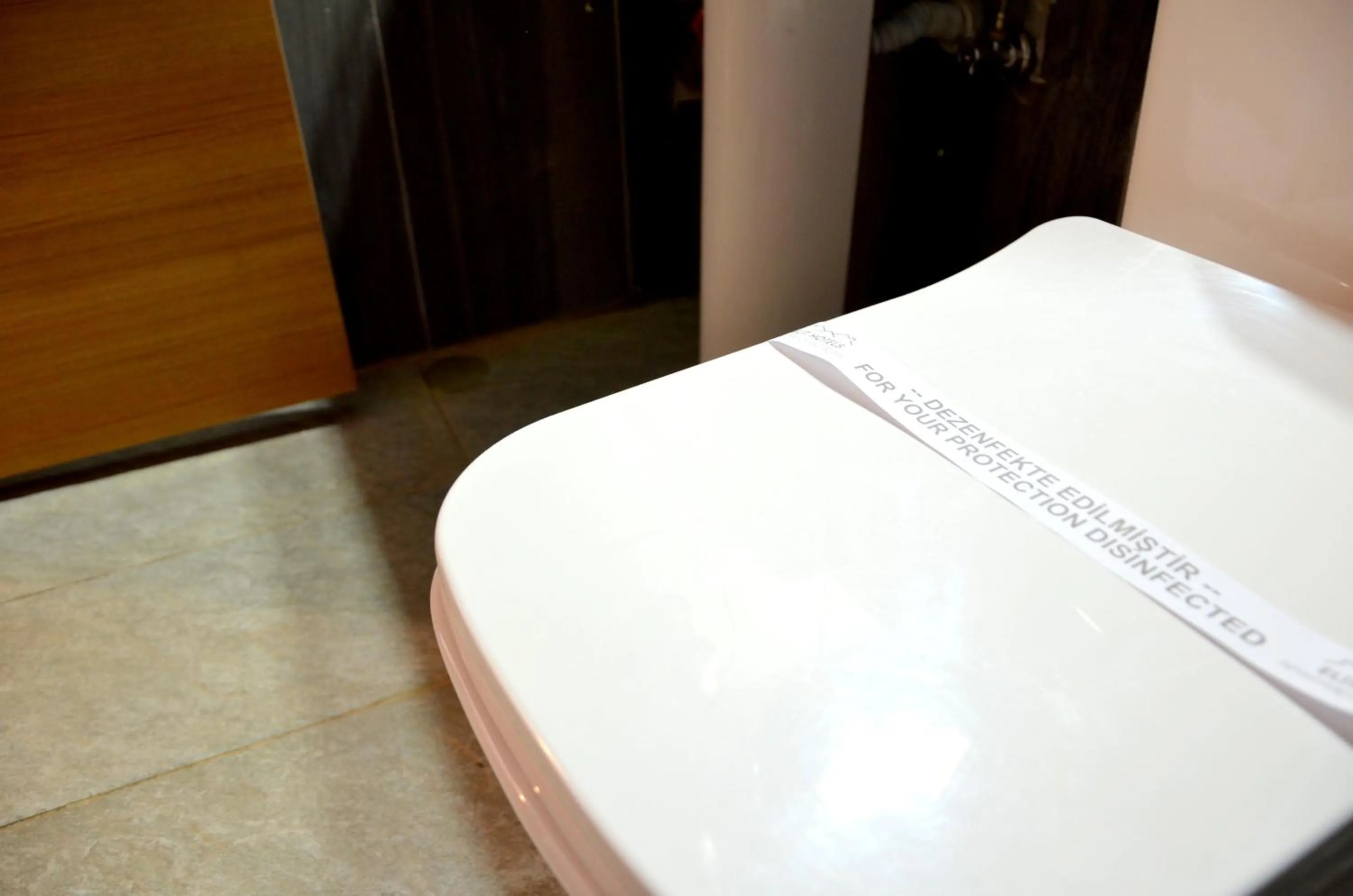 Shower, Bed in Elite Hotel City Center Saray Bed and Breakfast