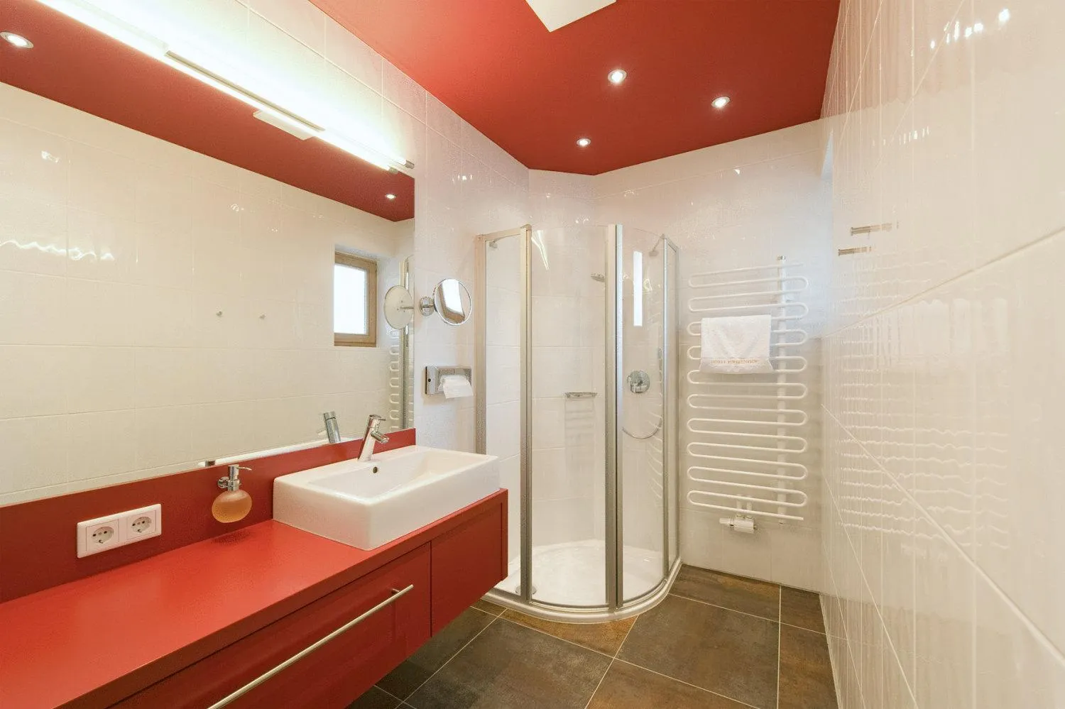 Bathroom in Landhotel Föhrenhof Ellmau