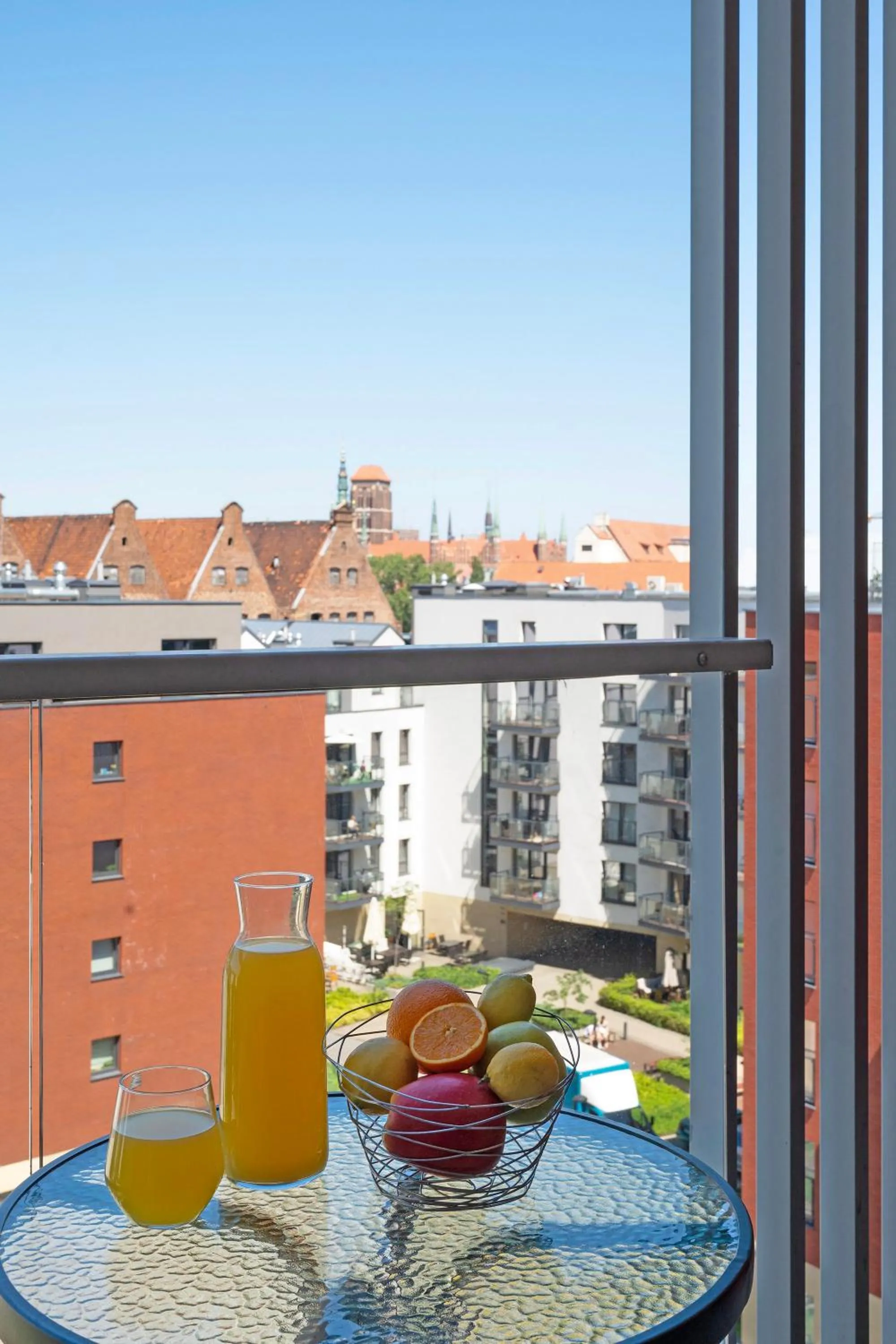 Day in Aura - Riverside & Parking by Downtown Apartments