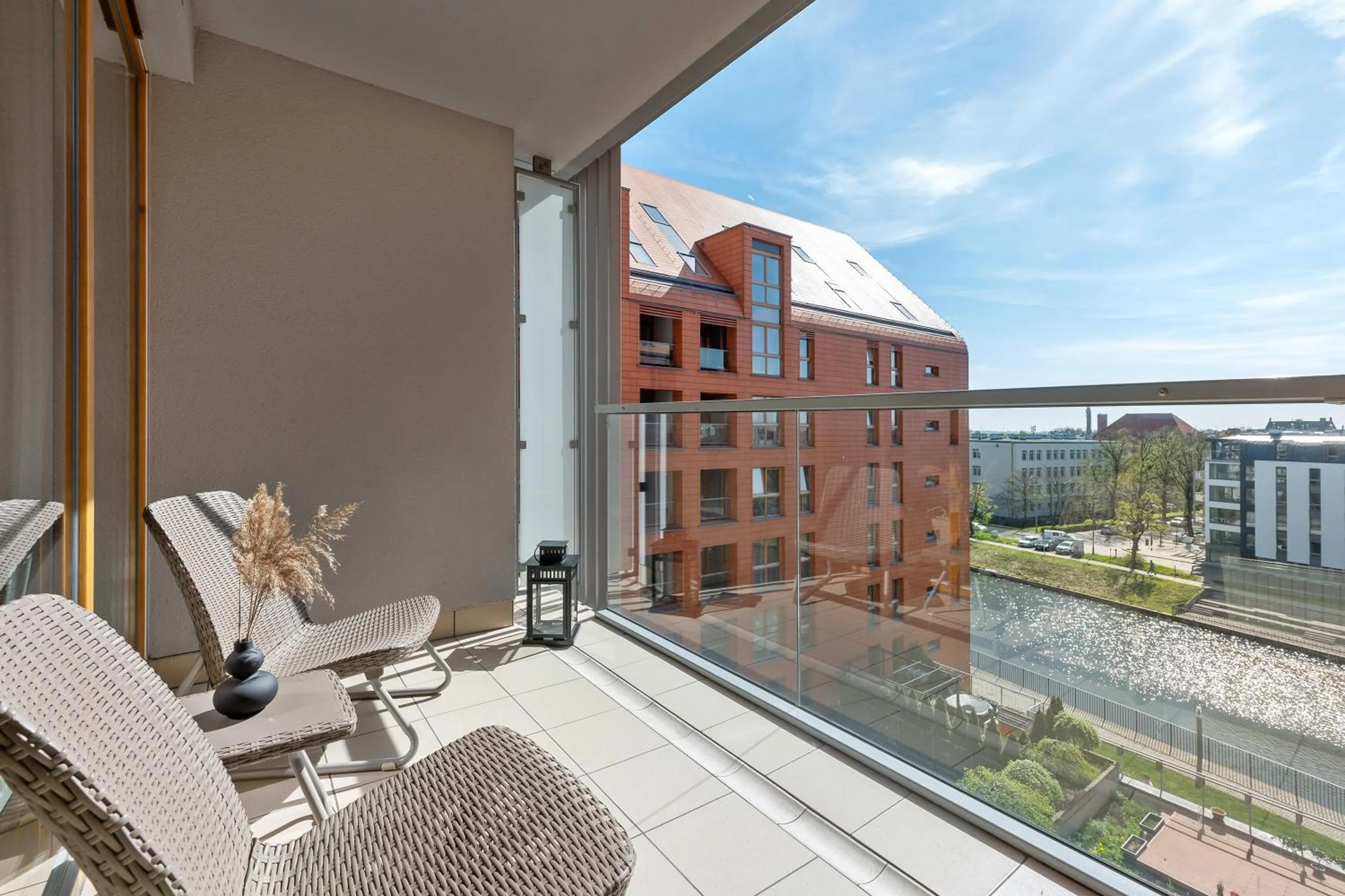 Balcony/Terrace in Aura - Riverside & Parking by Downtown Apartments