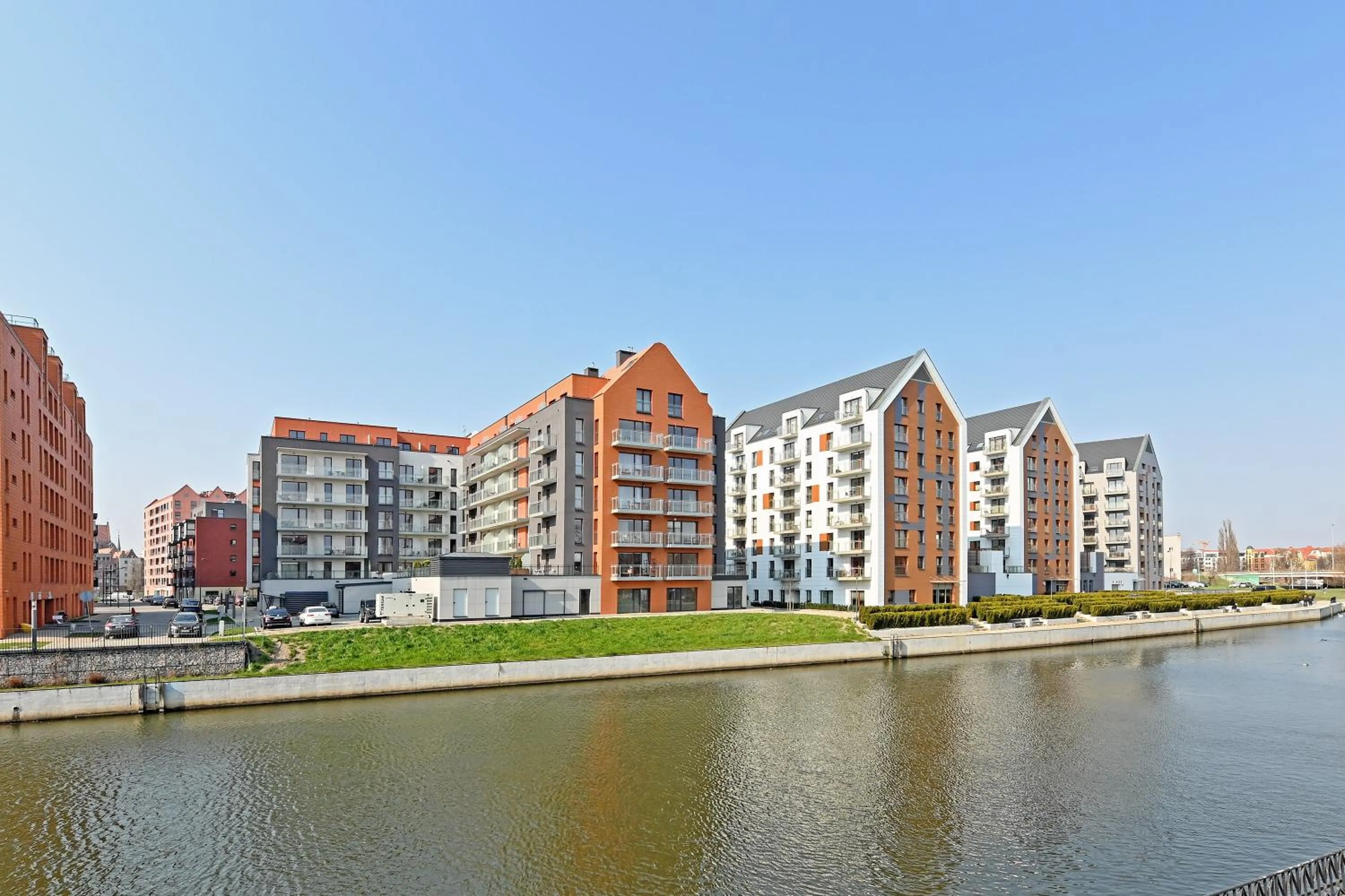 Property building in Aura - Riverside & Parking by Downtown Apartments