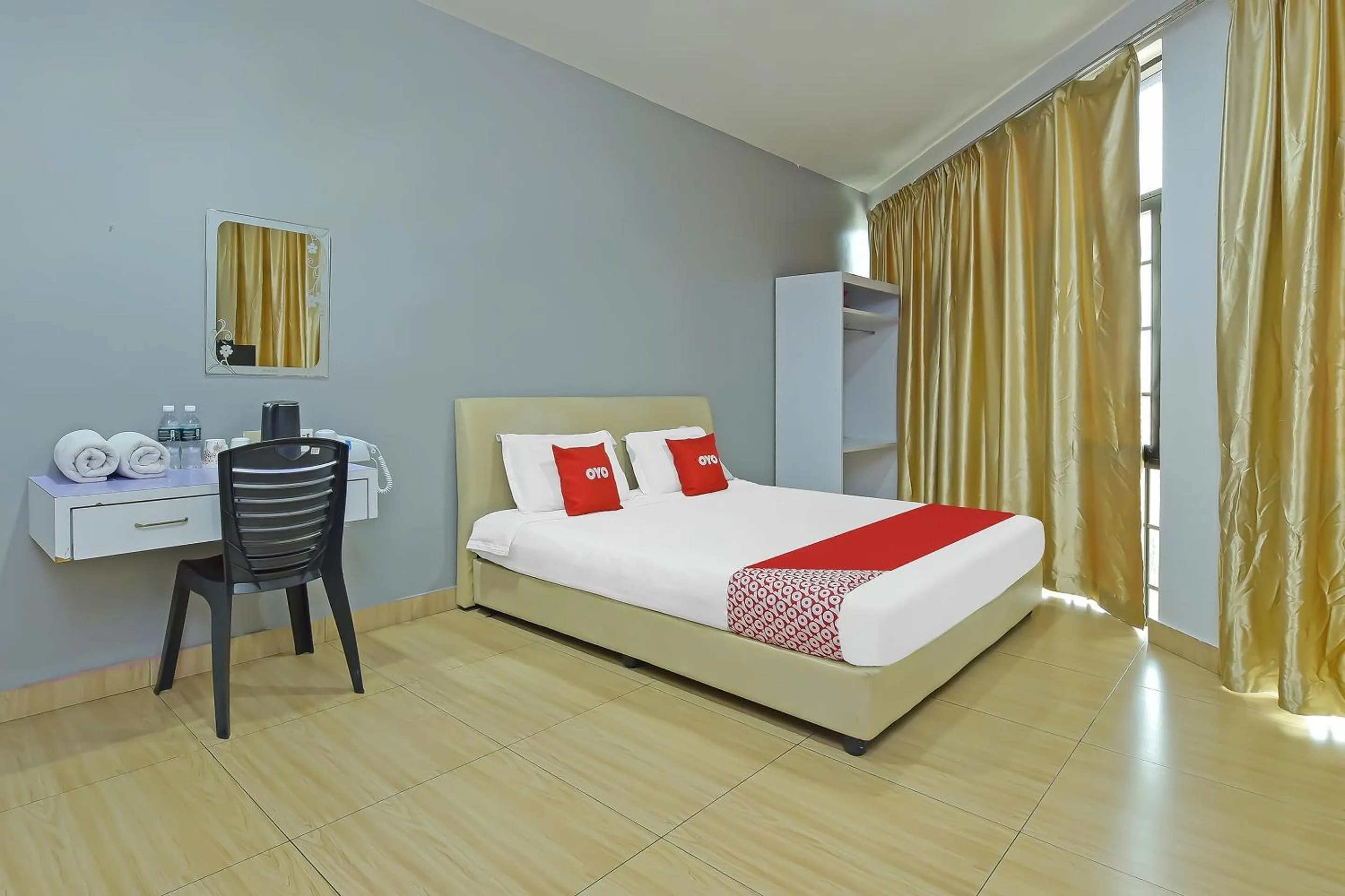 Bedroom, Bed in Hotel O Purple Town