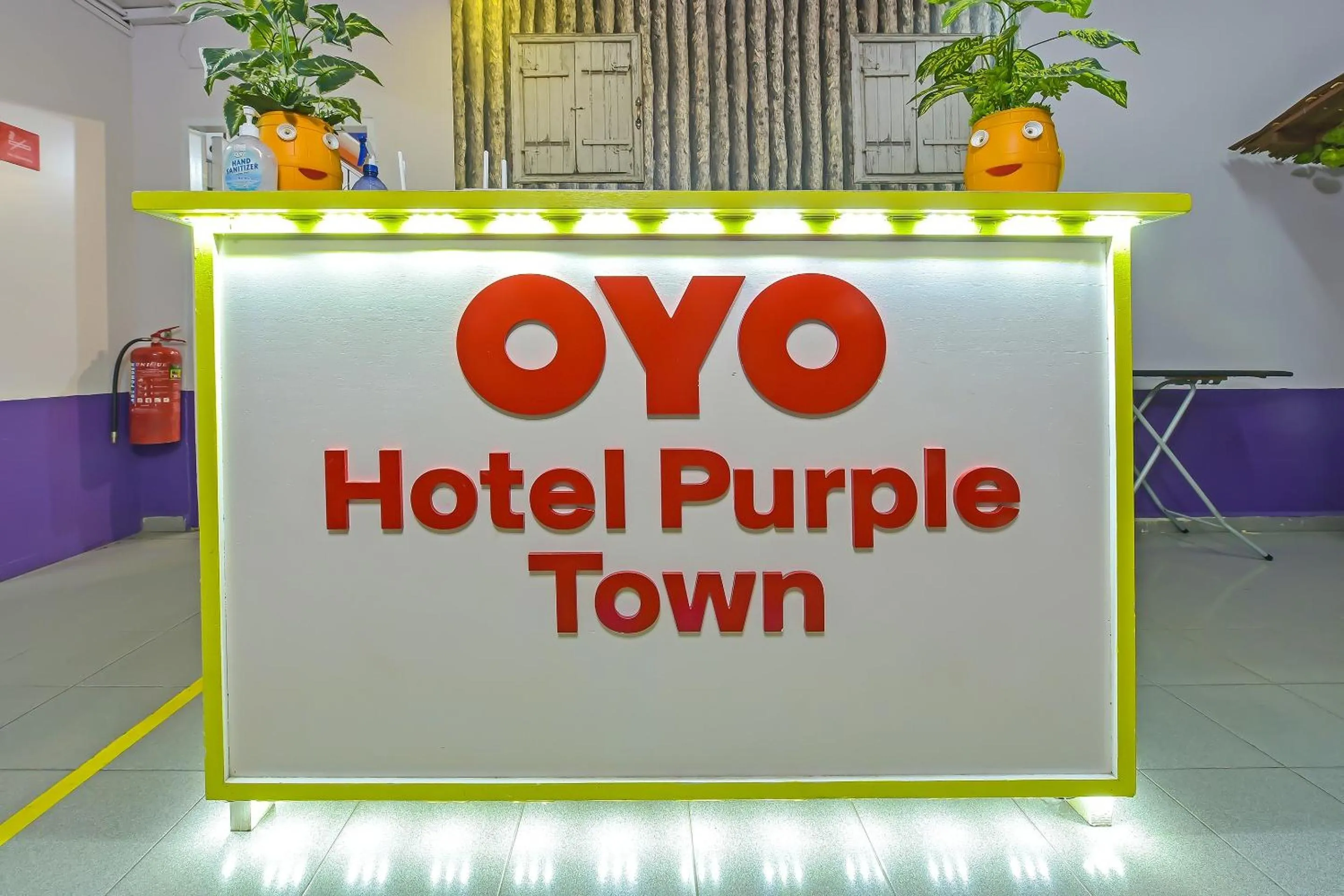 Lobby or reception in Hotel O Purple Town
