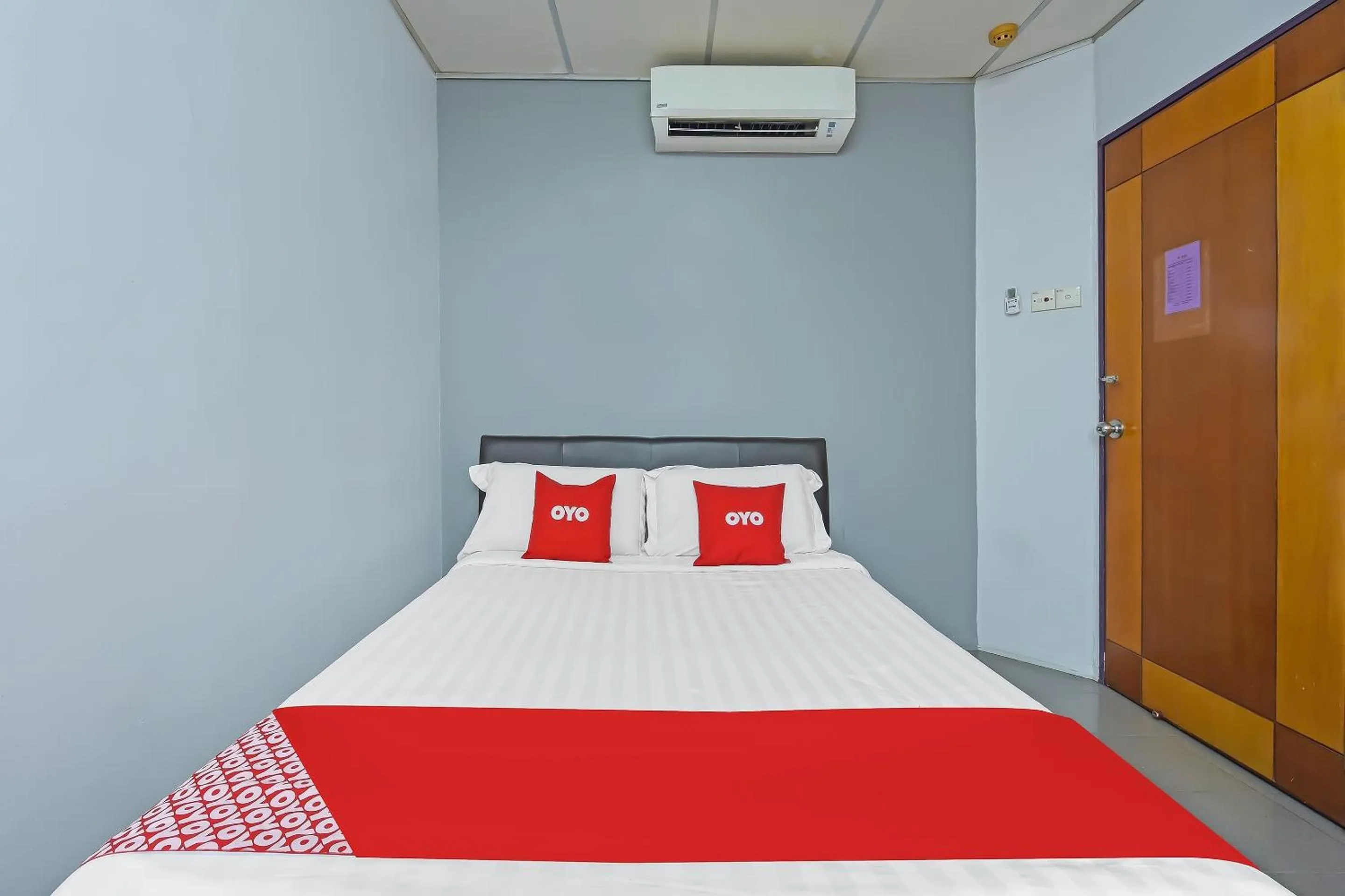 Bedroom, Bed in Hotel O Purple Town