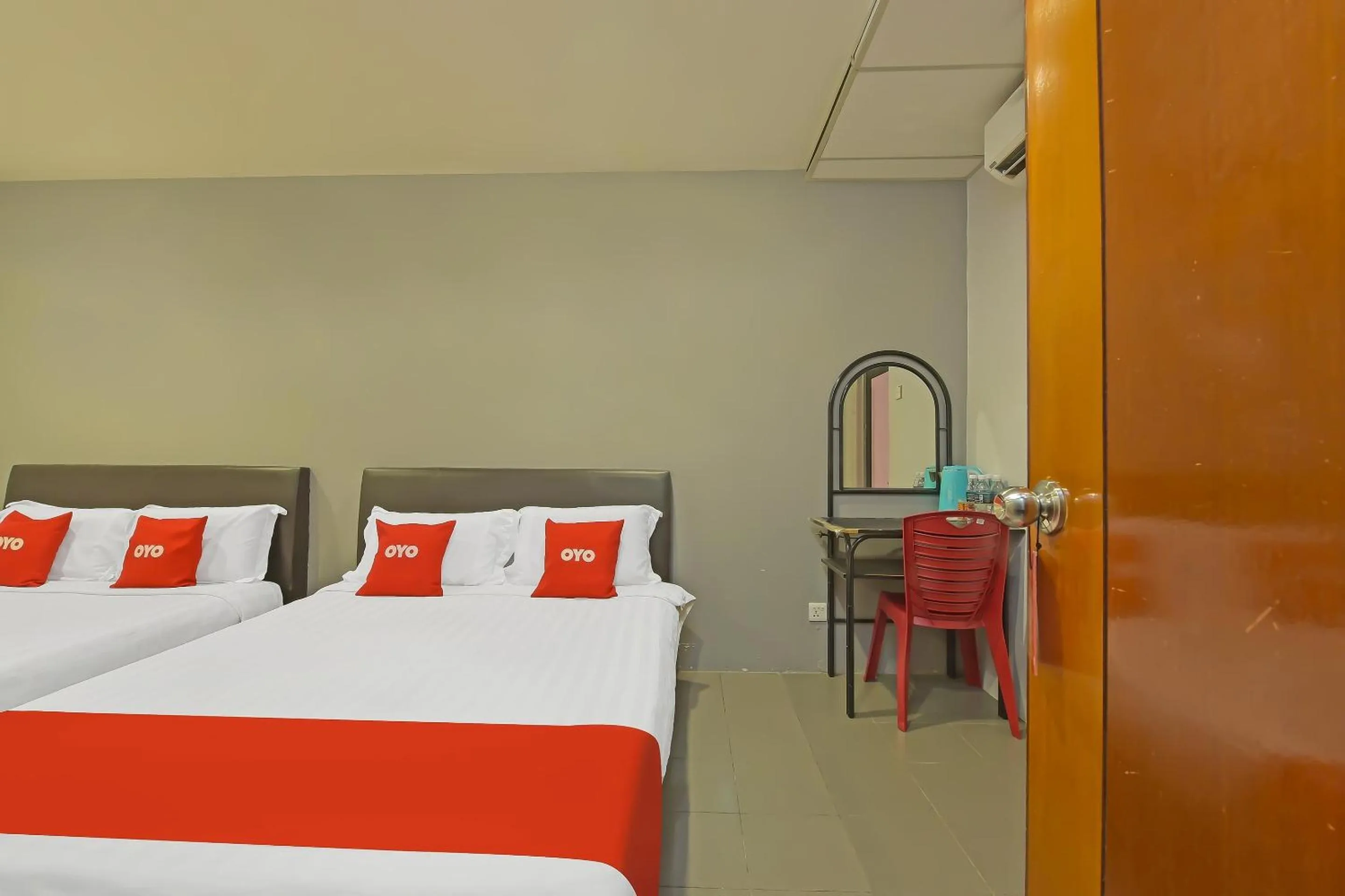 Bedroom, Bed in Hotel O Purple Town