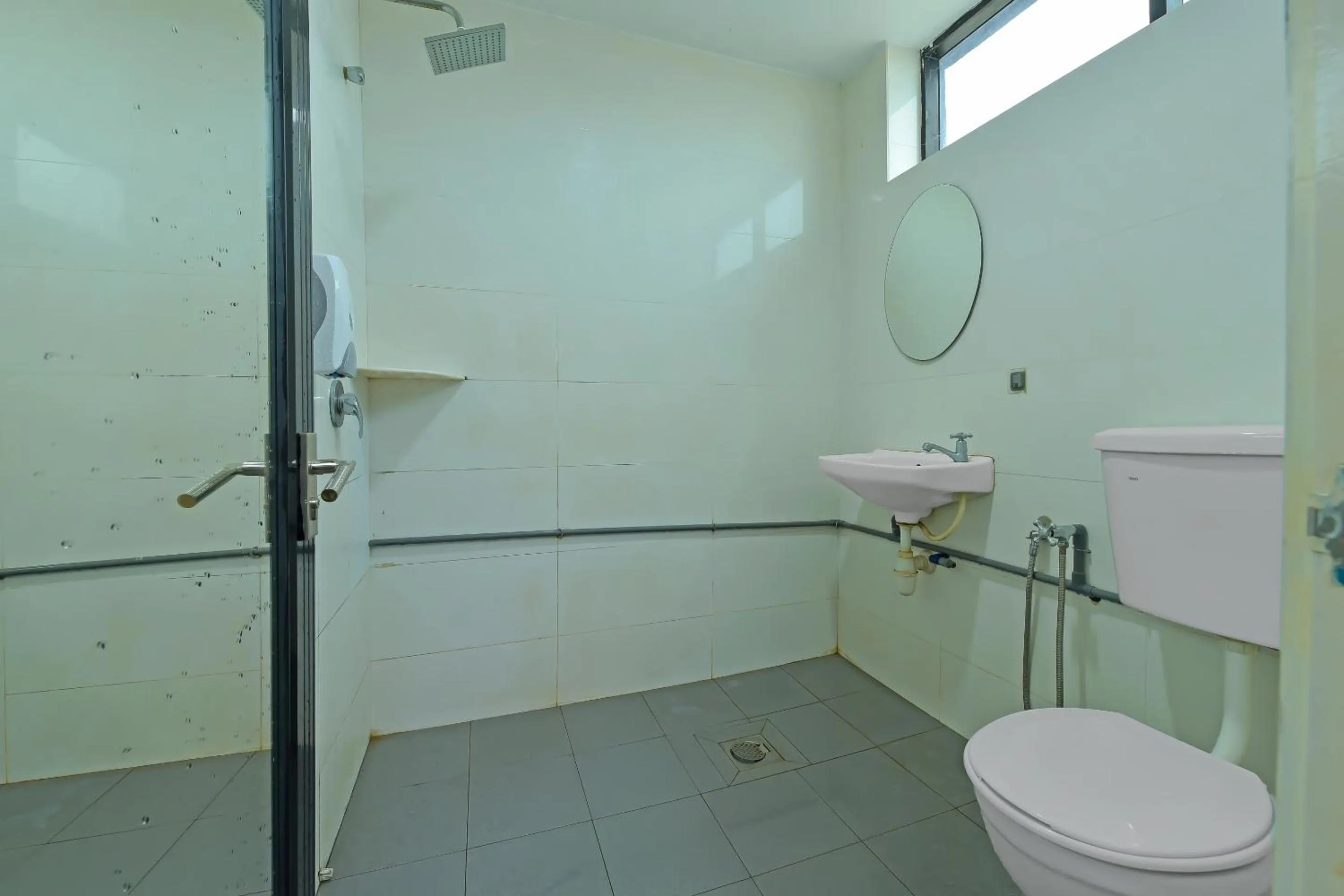 Bathroom in Hotel O Purple Town