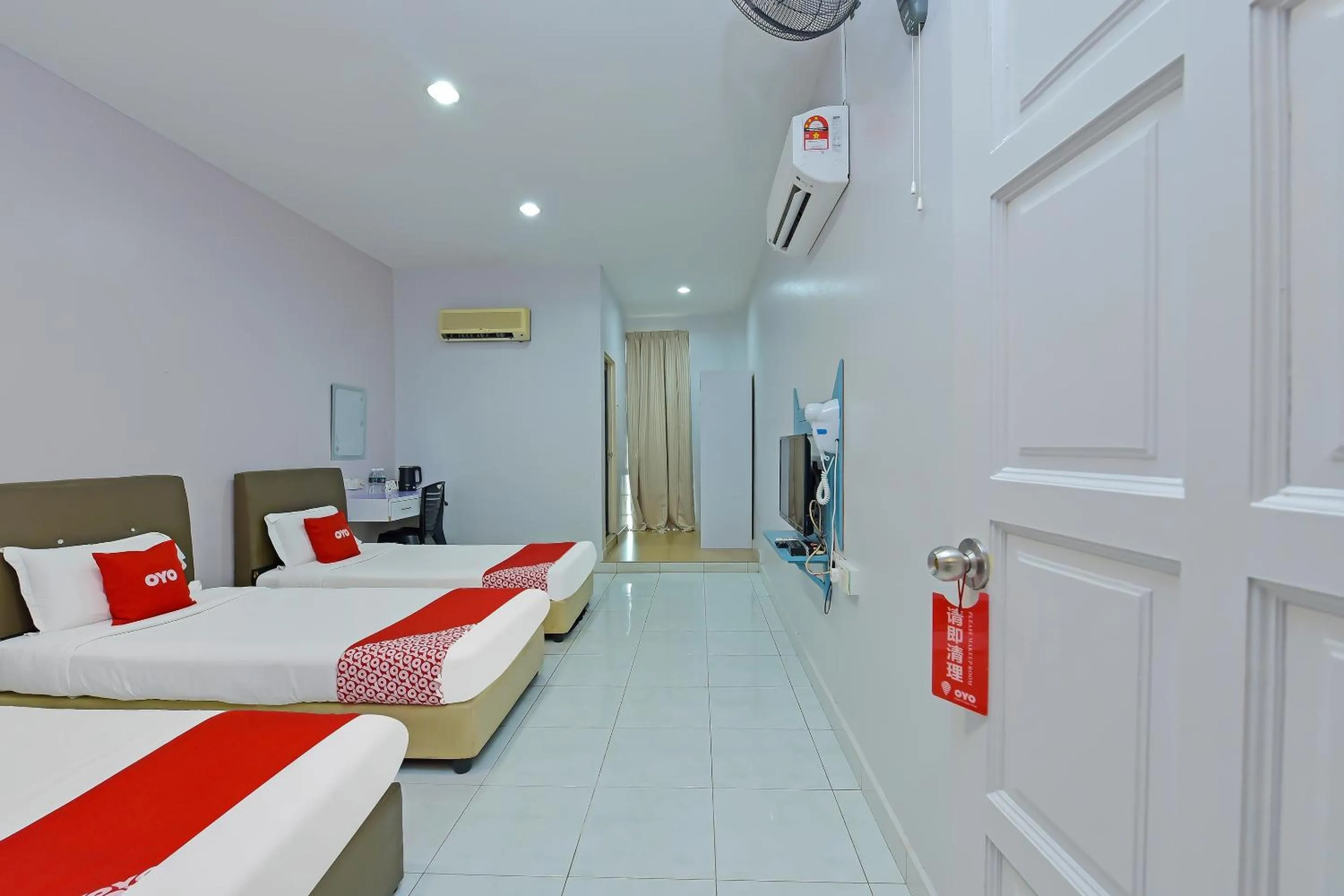 Bedroom, Bed in Hotel O Purple Town