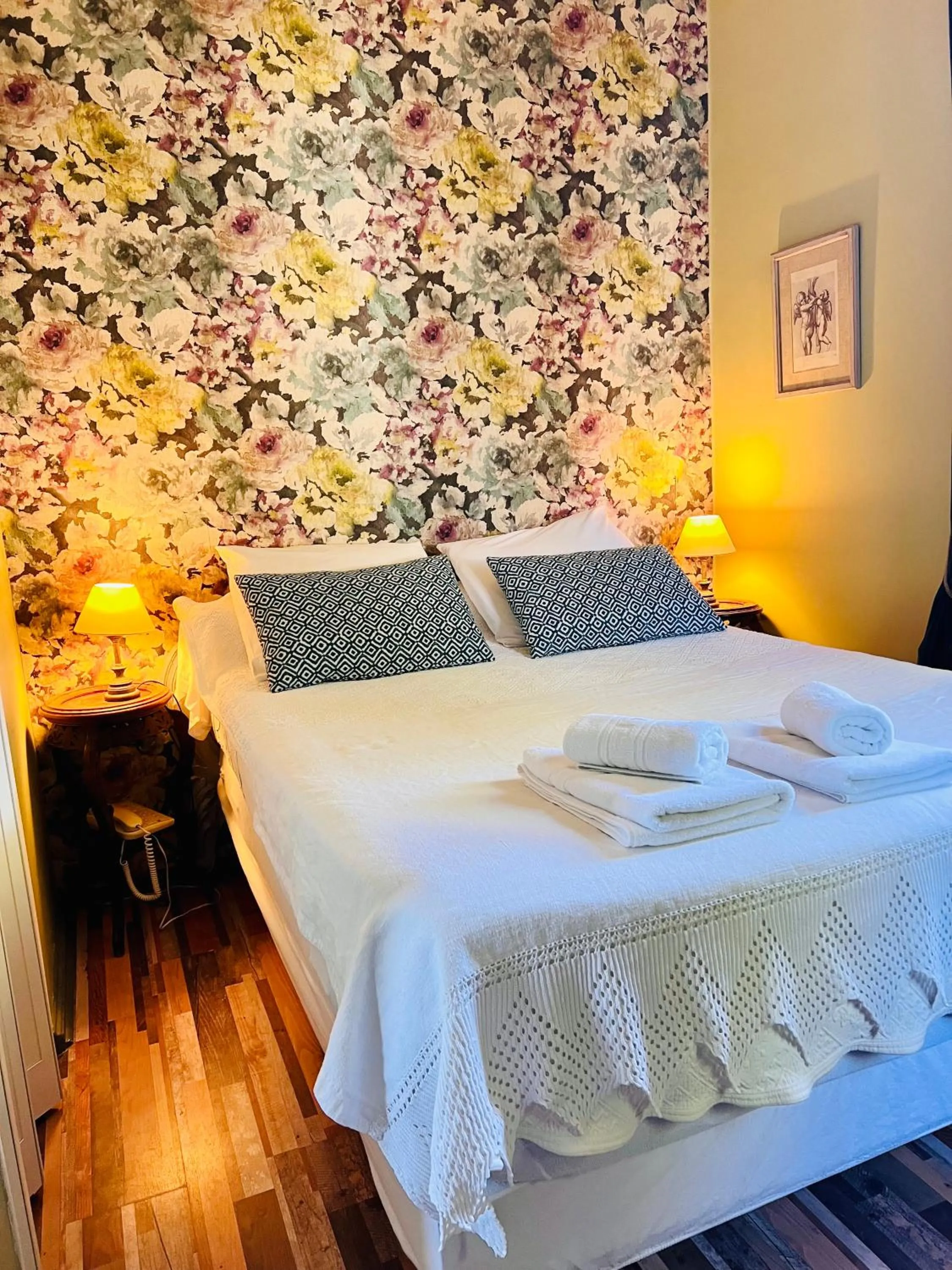 Bedroom, Bed in Hotel Le Ponteil