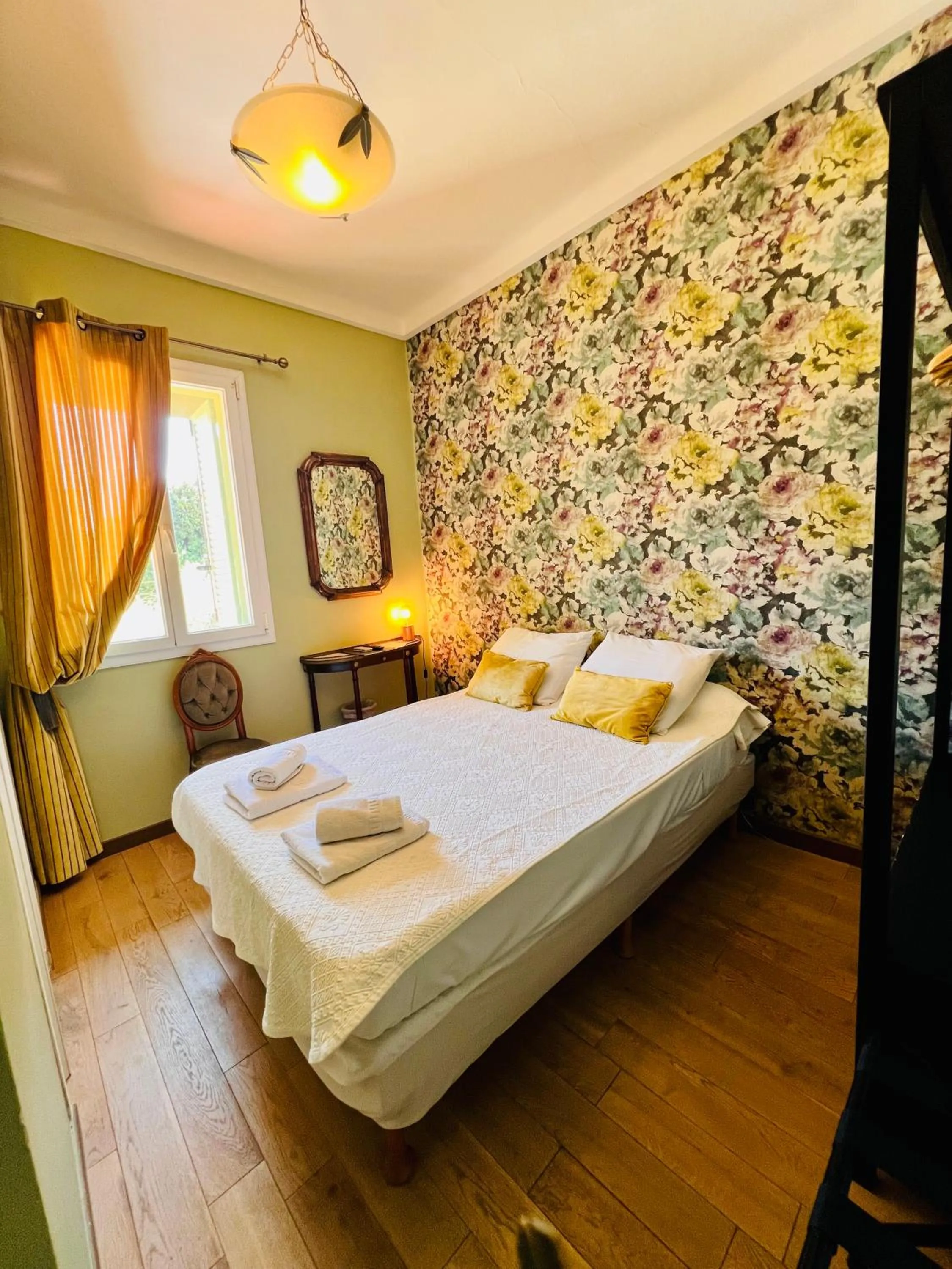 Photo of the whole room, Bed in Hotel Le Ponteil