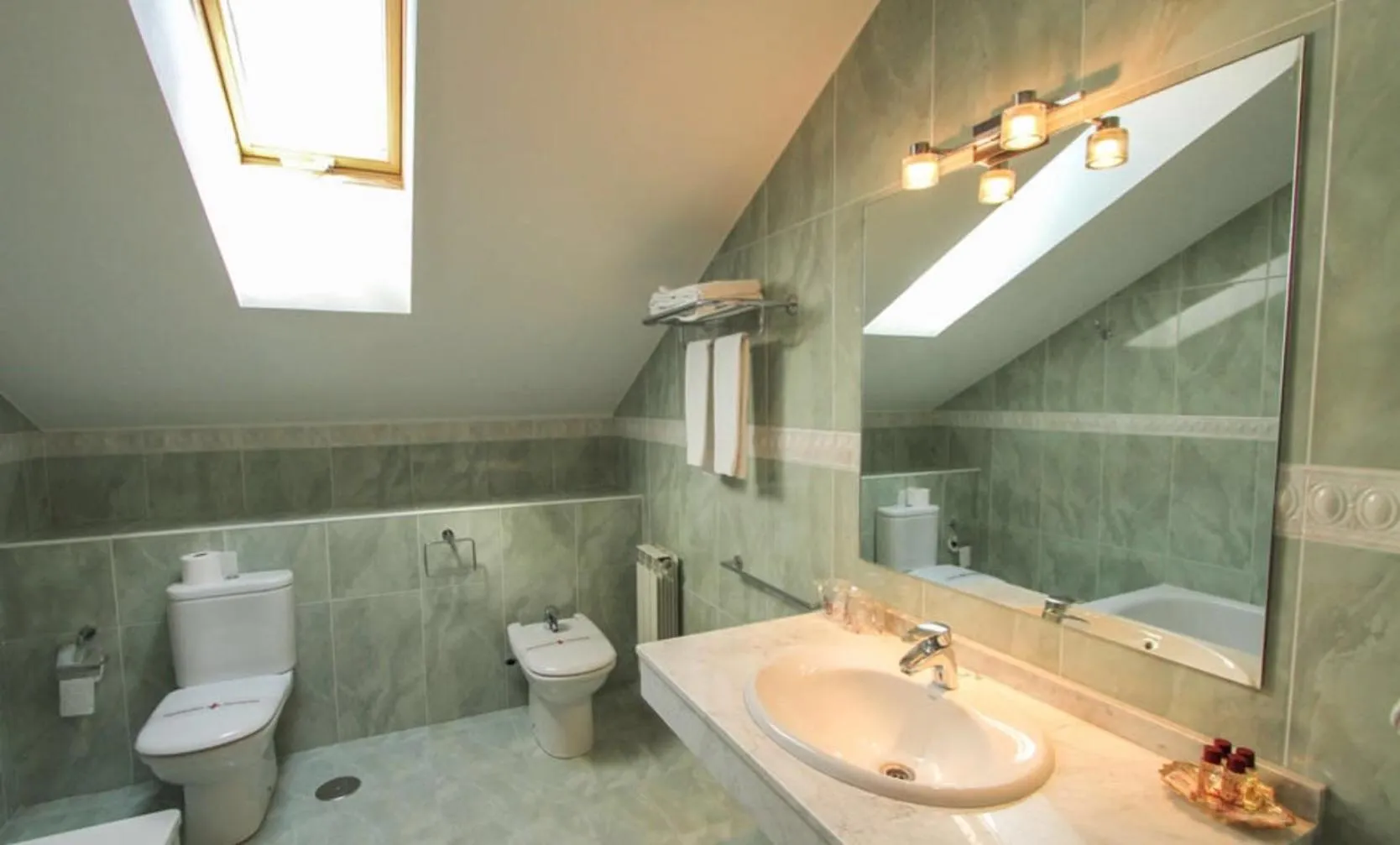 Toilet in Hotel Verdemar