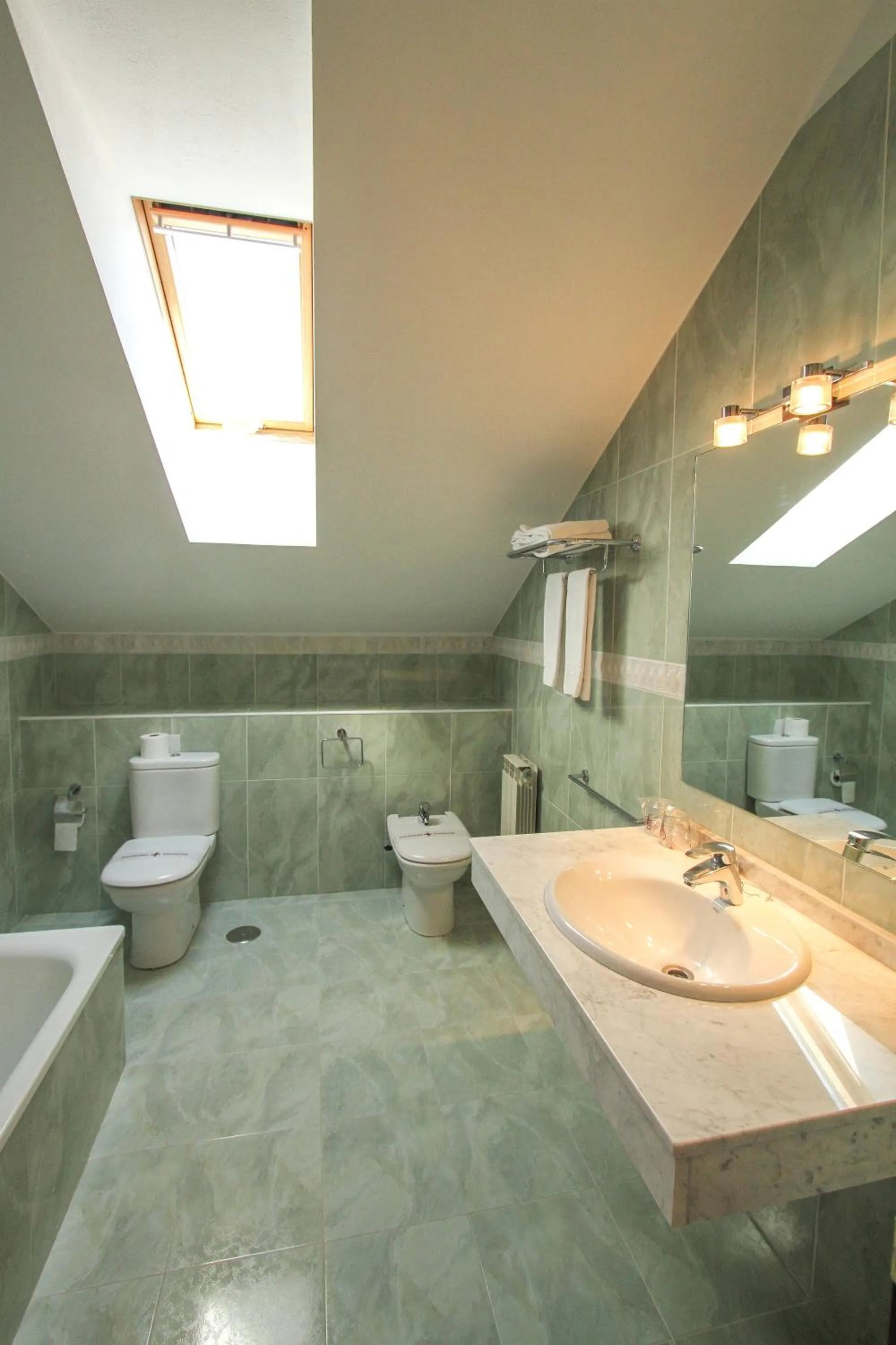 Bathroom in Hotel Verdemar