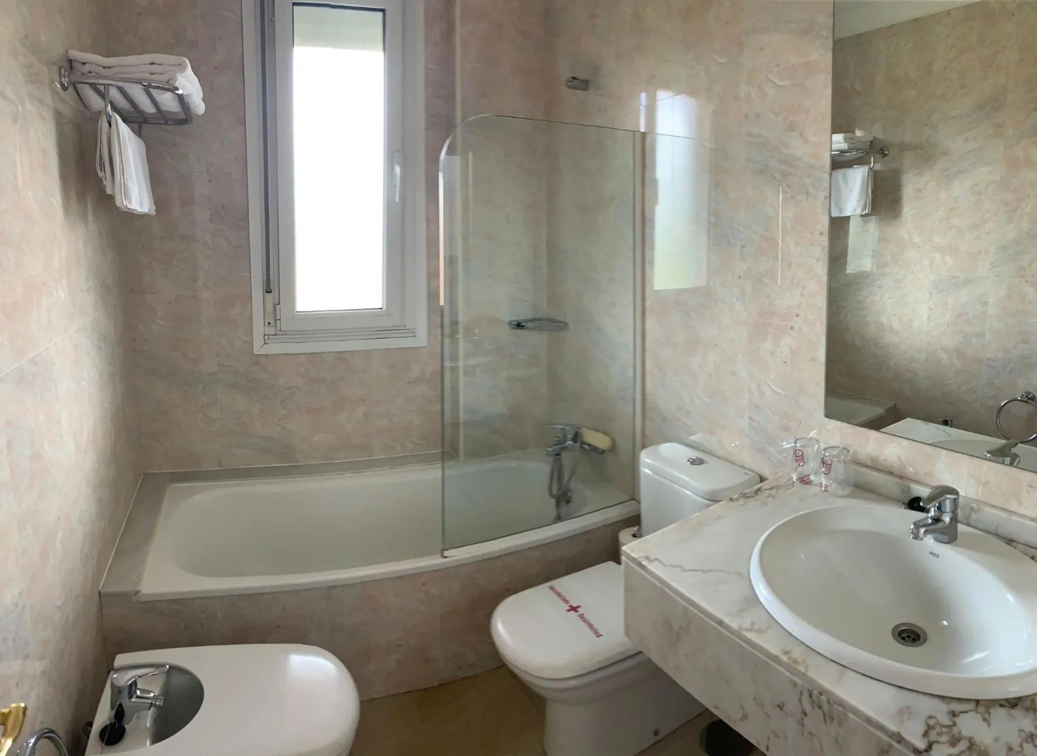 Toilet in Hotel Verdemar