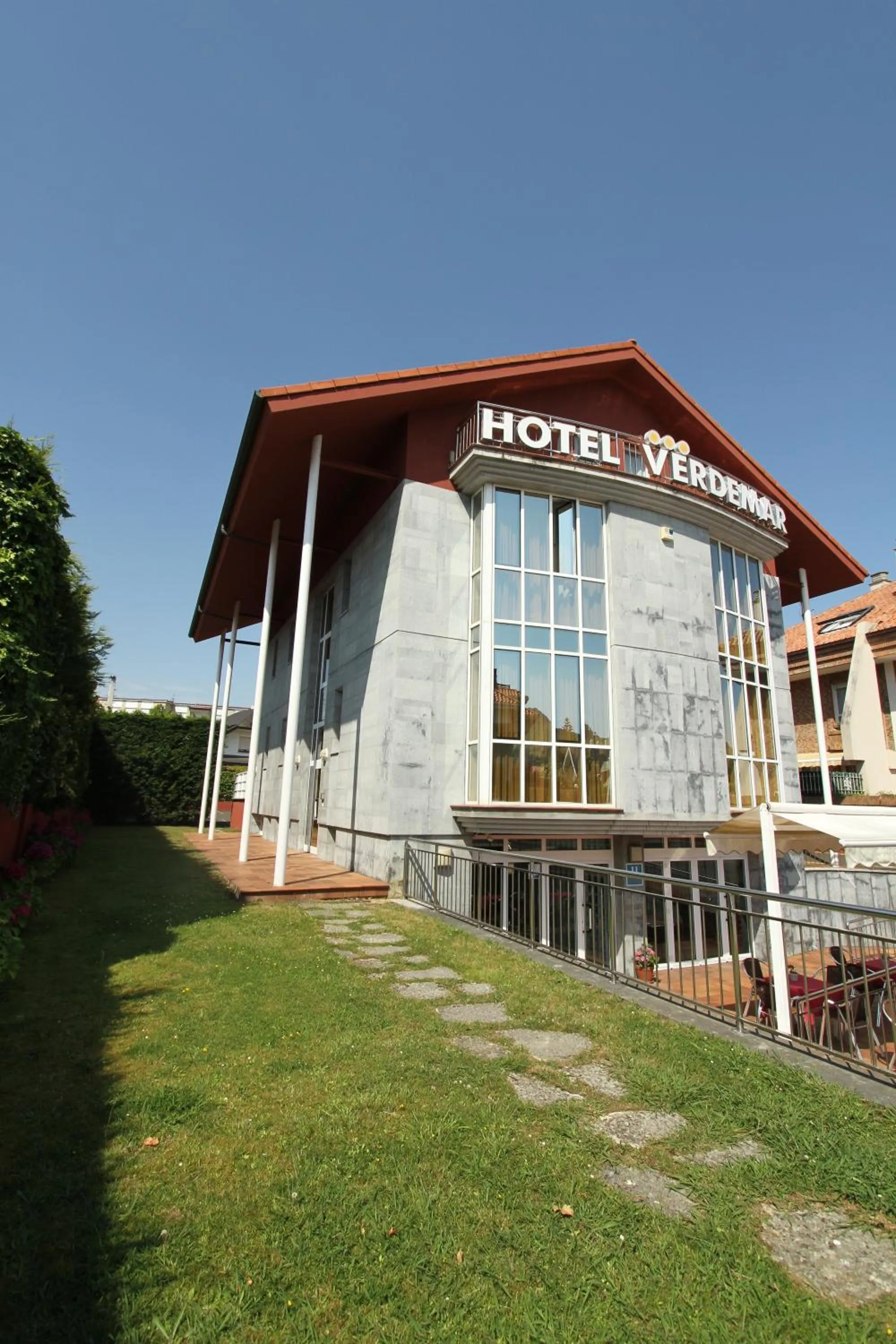 Facade/entrance in Hotel Verdemar
