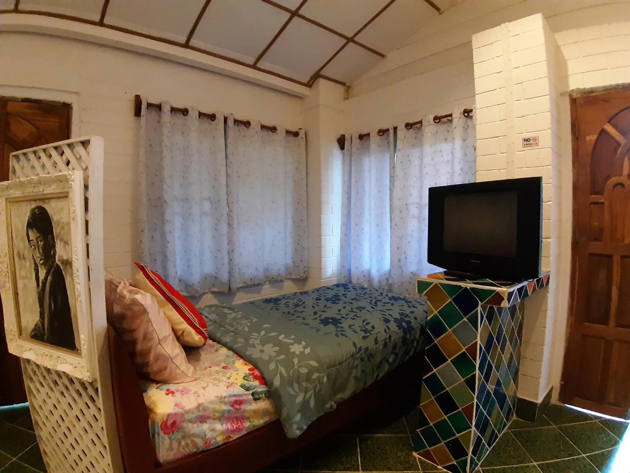 Bed in Banthorphan Resort