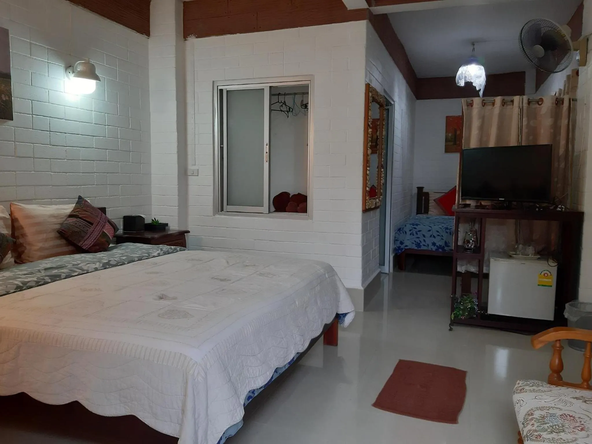 Bed in Banthorphan Resort