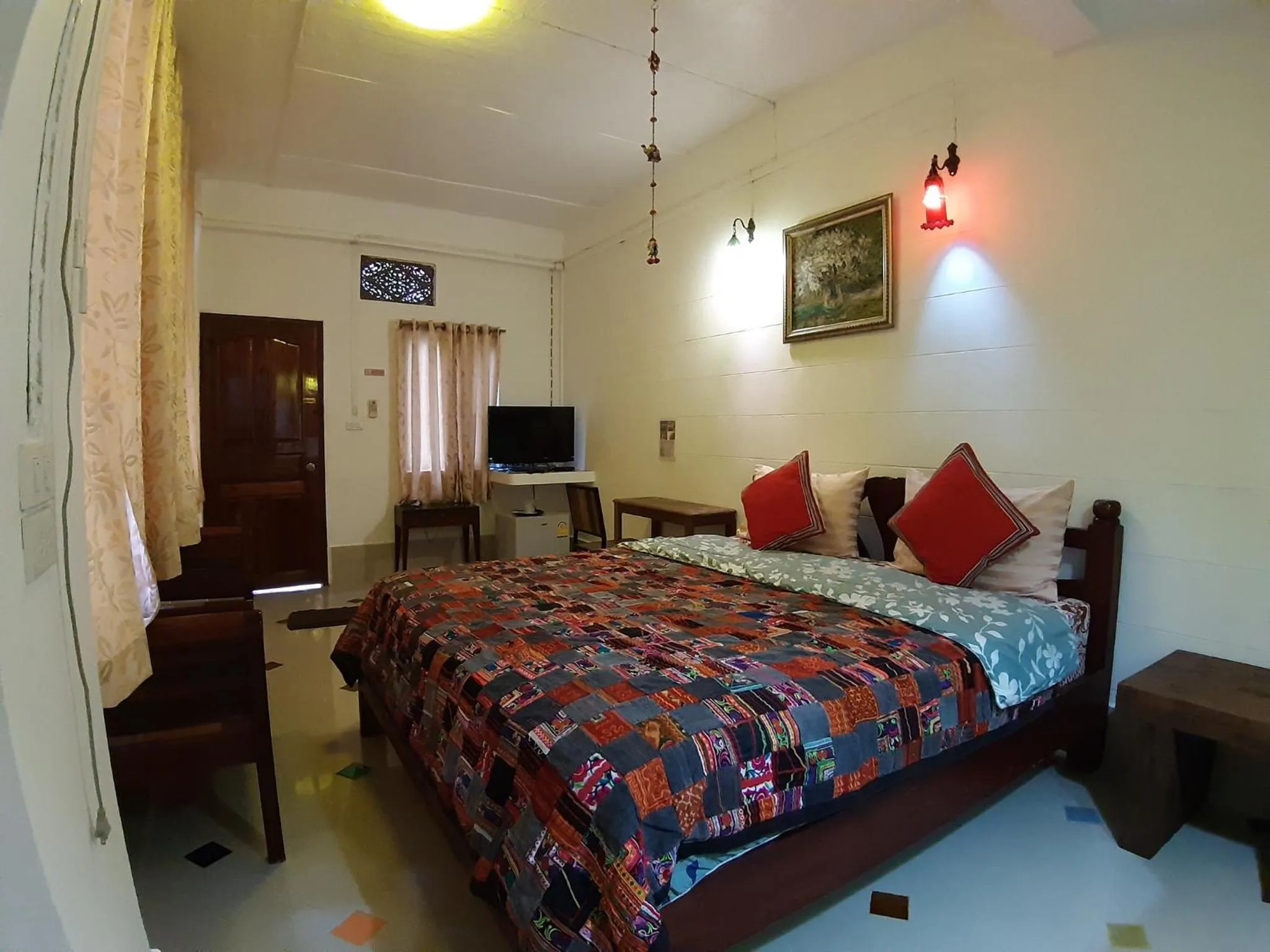 Bed in Banthorphan Resort