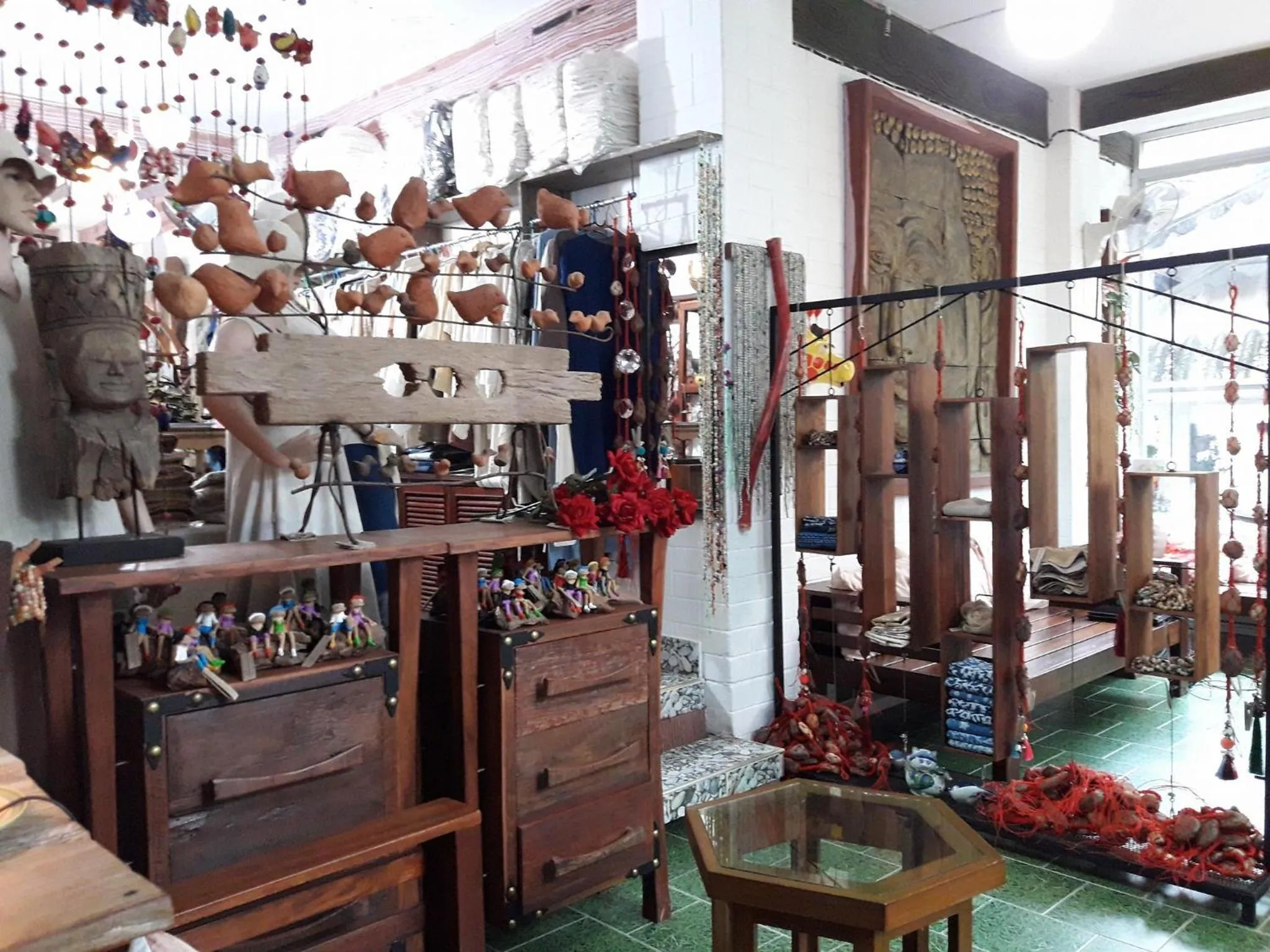 On-site shops in Banthorphan Resort