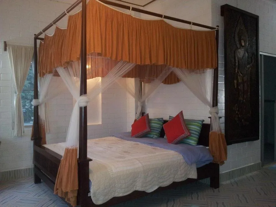 Bed in Banthorphan Resort