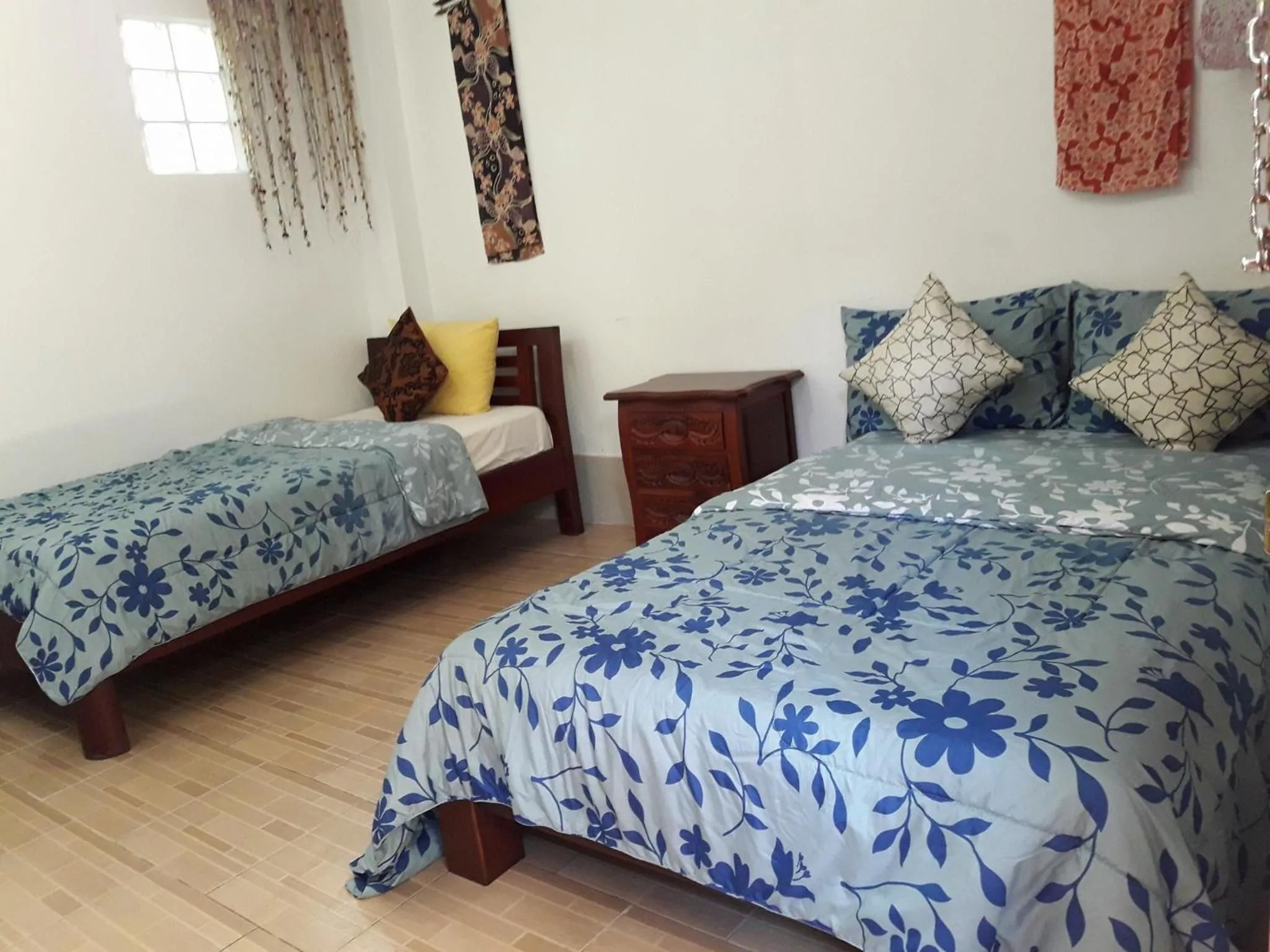 Bed in Banthorphan Resort