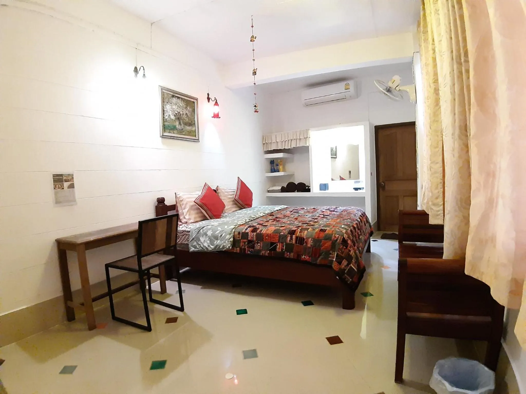 Bed in Banthorphan Resort