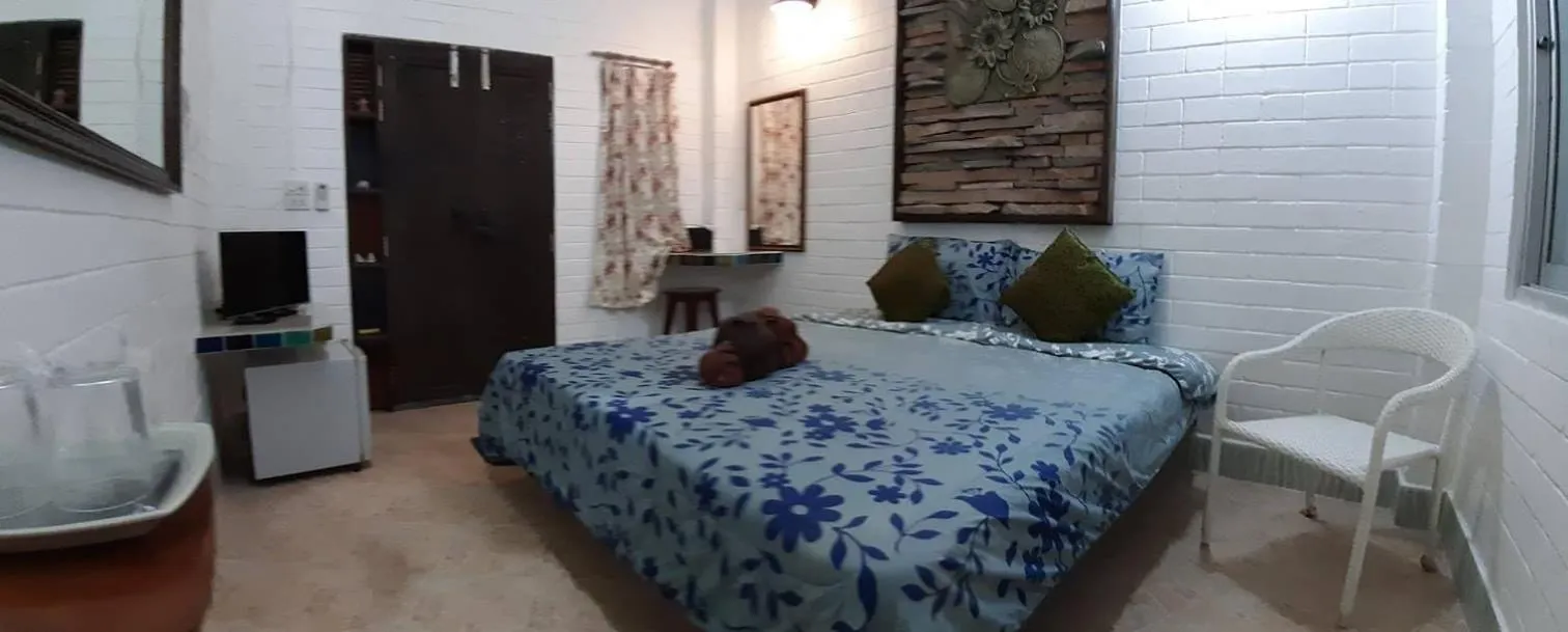 Bed in Banthorphan Resort